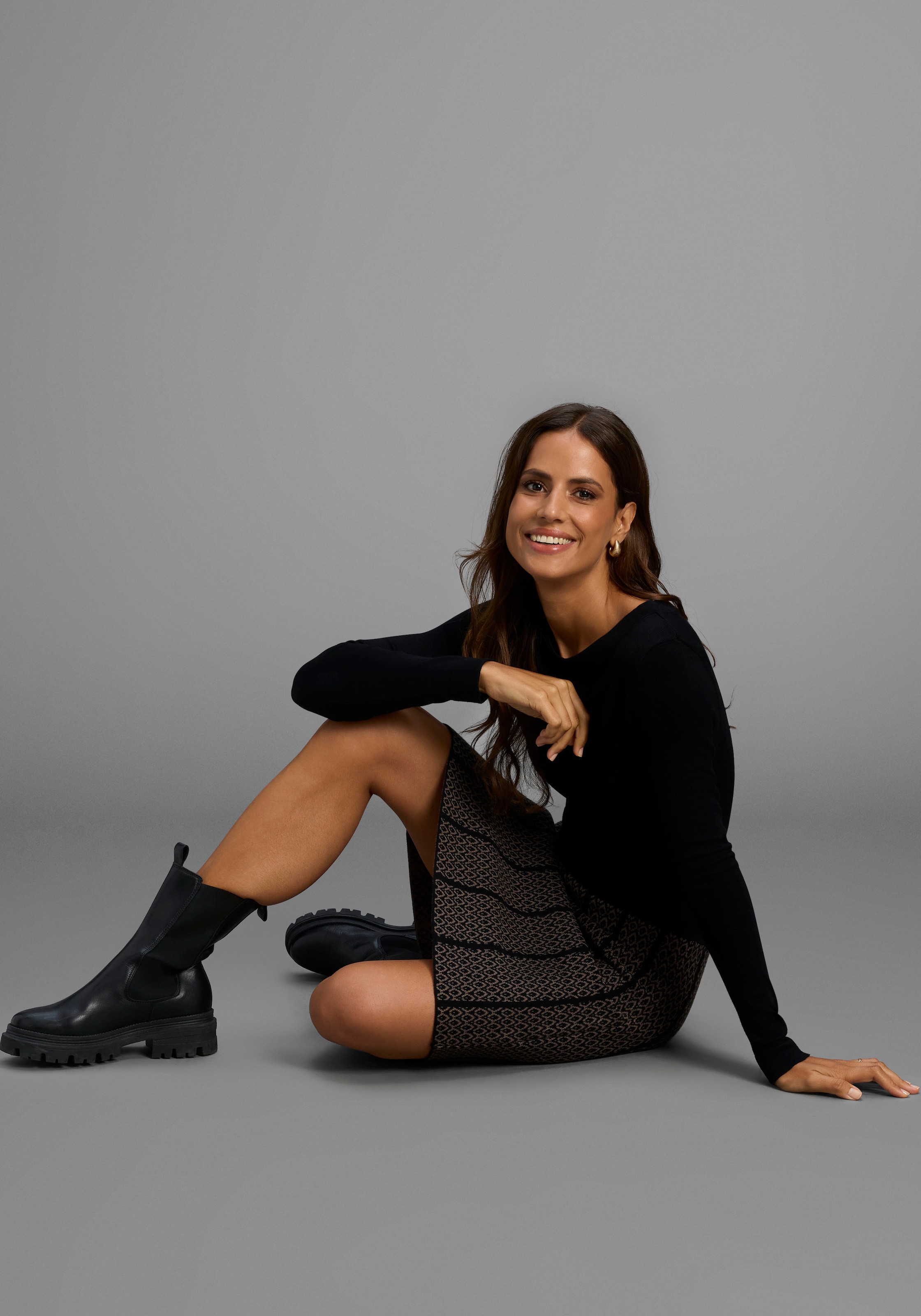 Melrose Robe en tricot für Partys, figurbetont mit trendy Jacquard Muster
