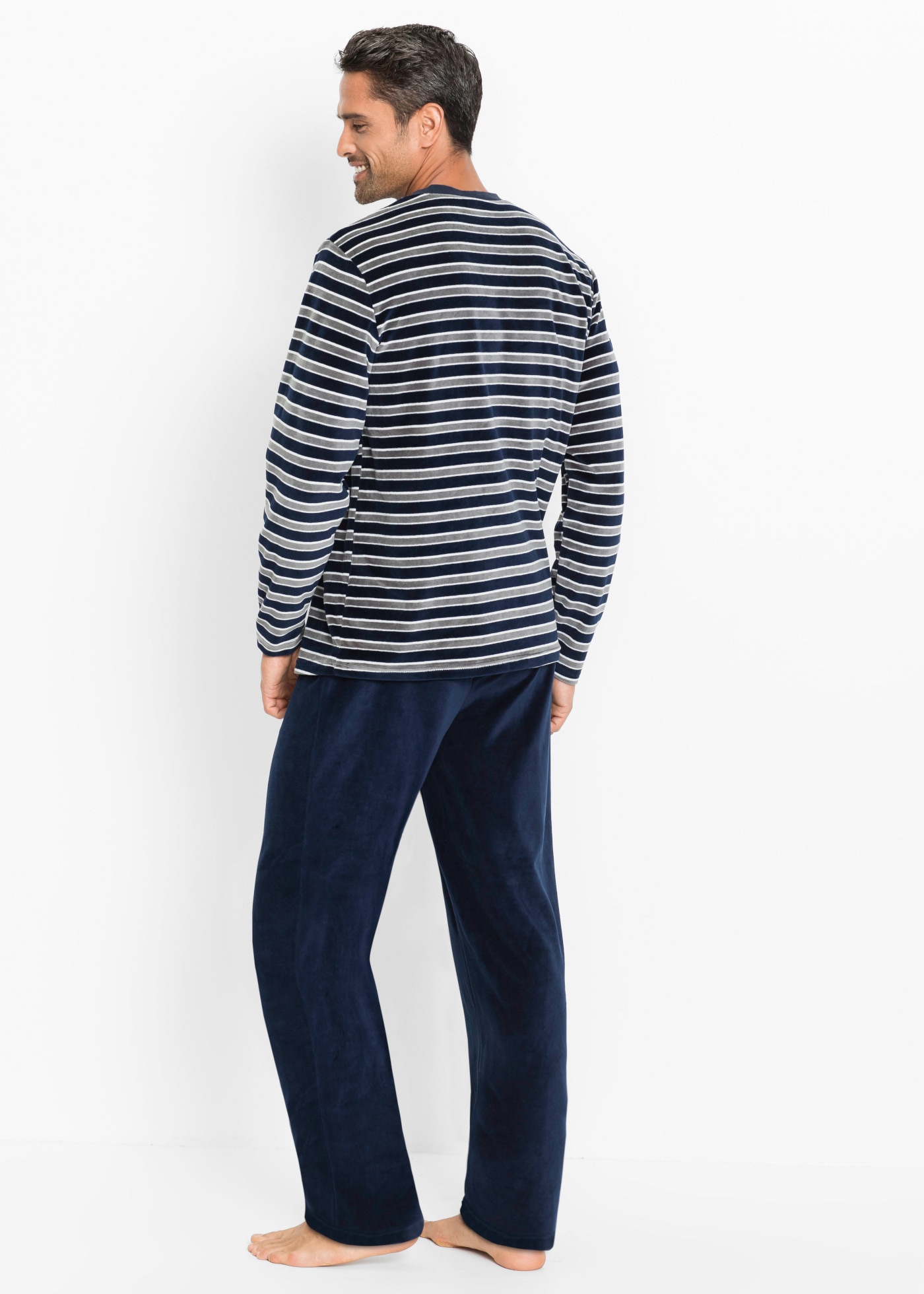 bonprix Pyjama Ensemble,  aus Nicki-Material, lockere Passform, mit breitem Komfortbund