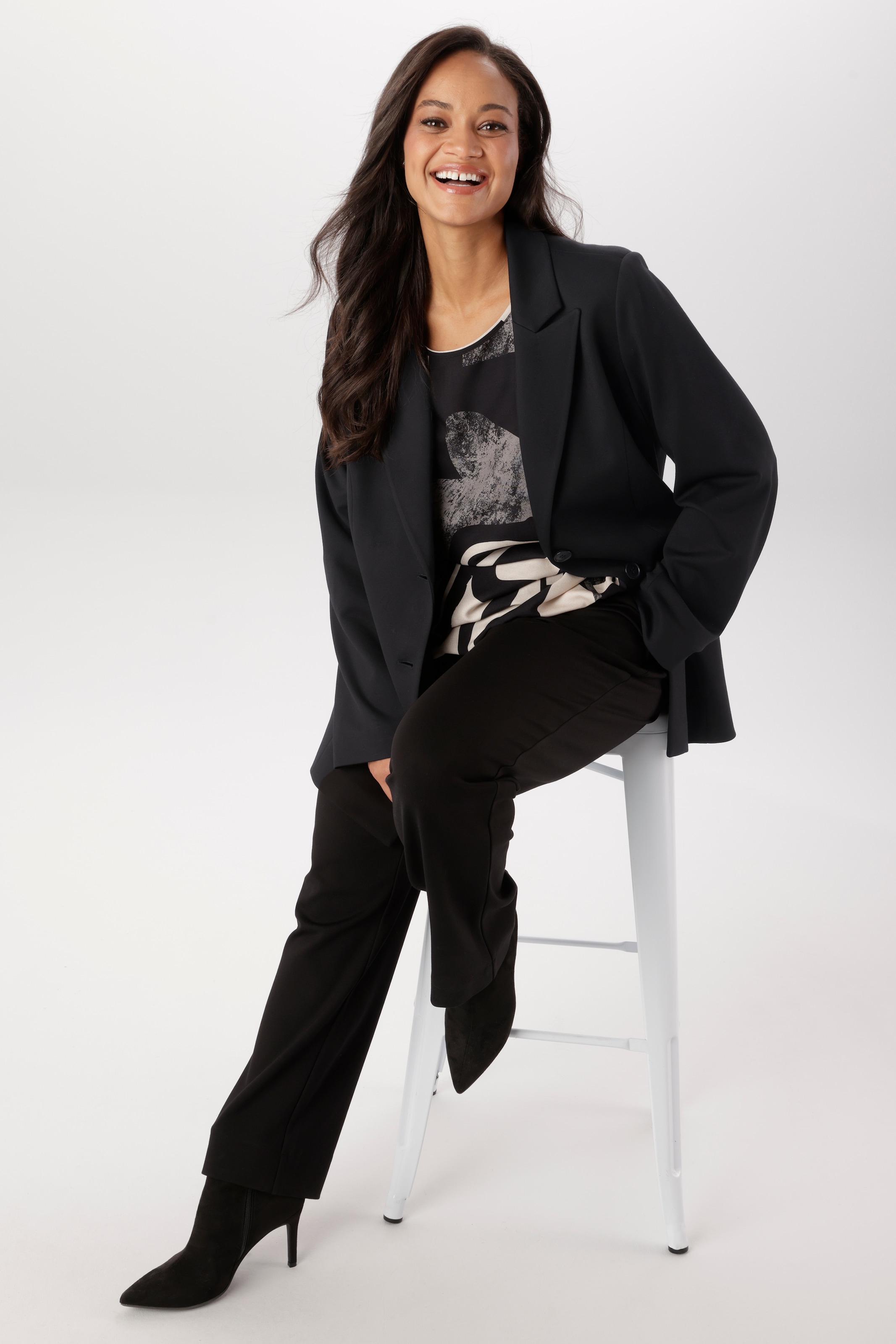 Aniston PLUS Blazer en jersey en qualité super confortable et élastique