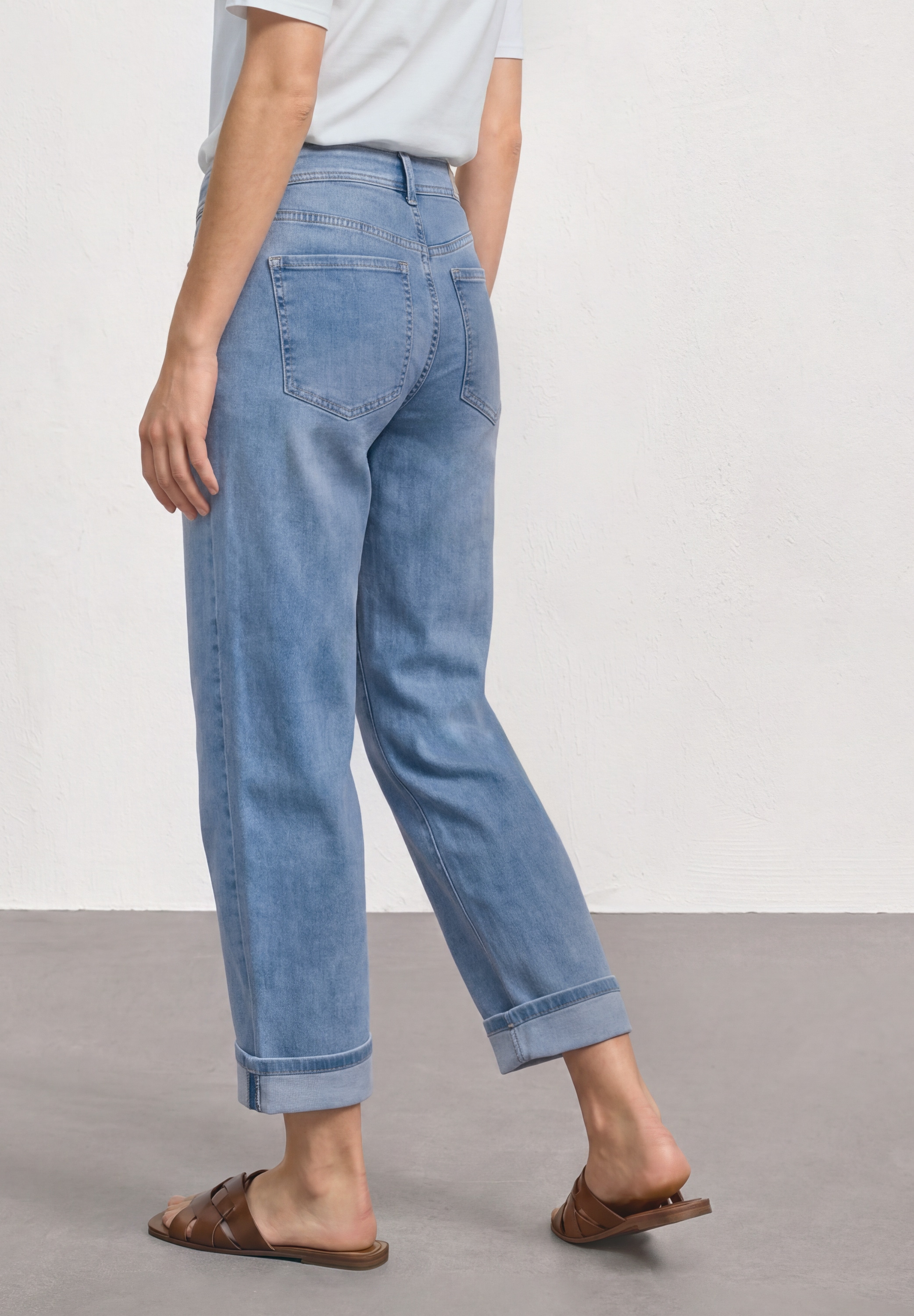 STREET ONE Jeans à 5 poches en coupe casual avec revers