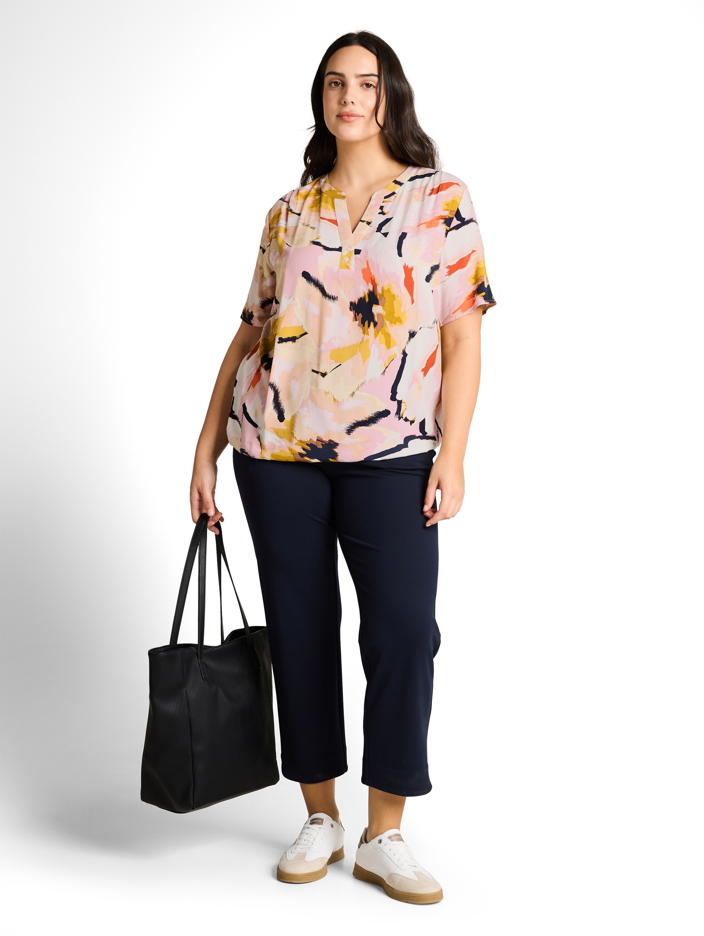 TOM TAILOR PLUS Kurzarmbluse mit Allover-Print - Grosse Grössen