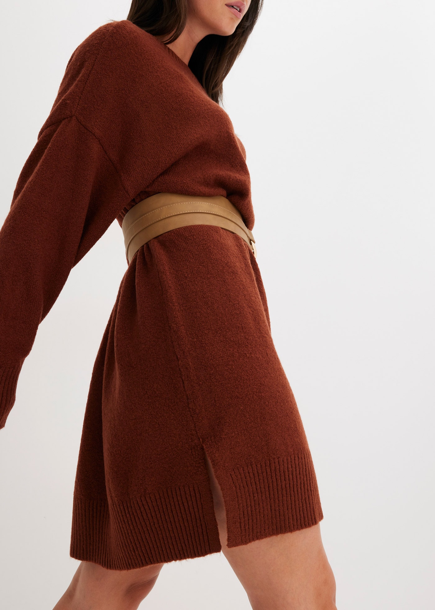 bonprix Robe en sweat »Oversize-Strickkleid« aus Materialmix, Oversize Passform, knielang, mit Seitenschlitzen