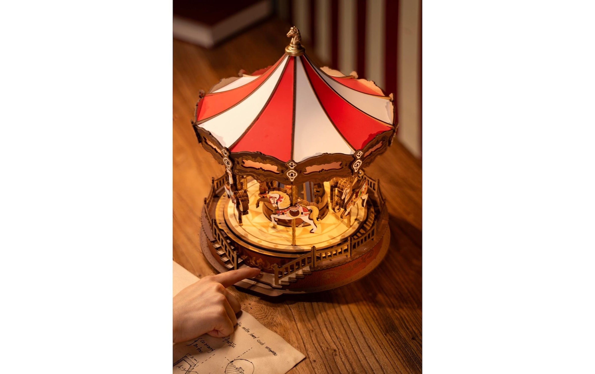   Modellbausatz »RoboTime Klassisches Karussell«