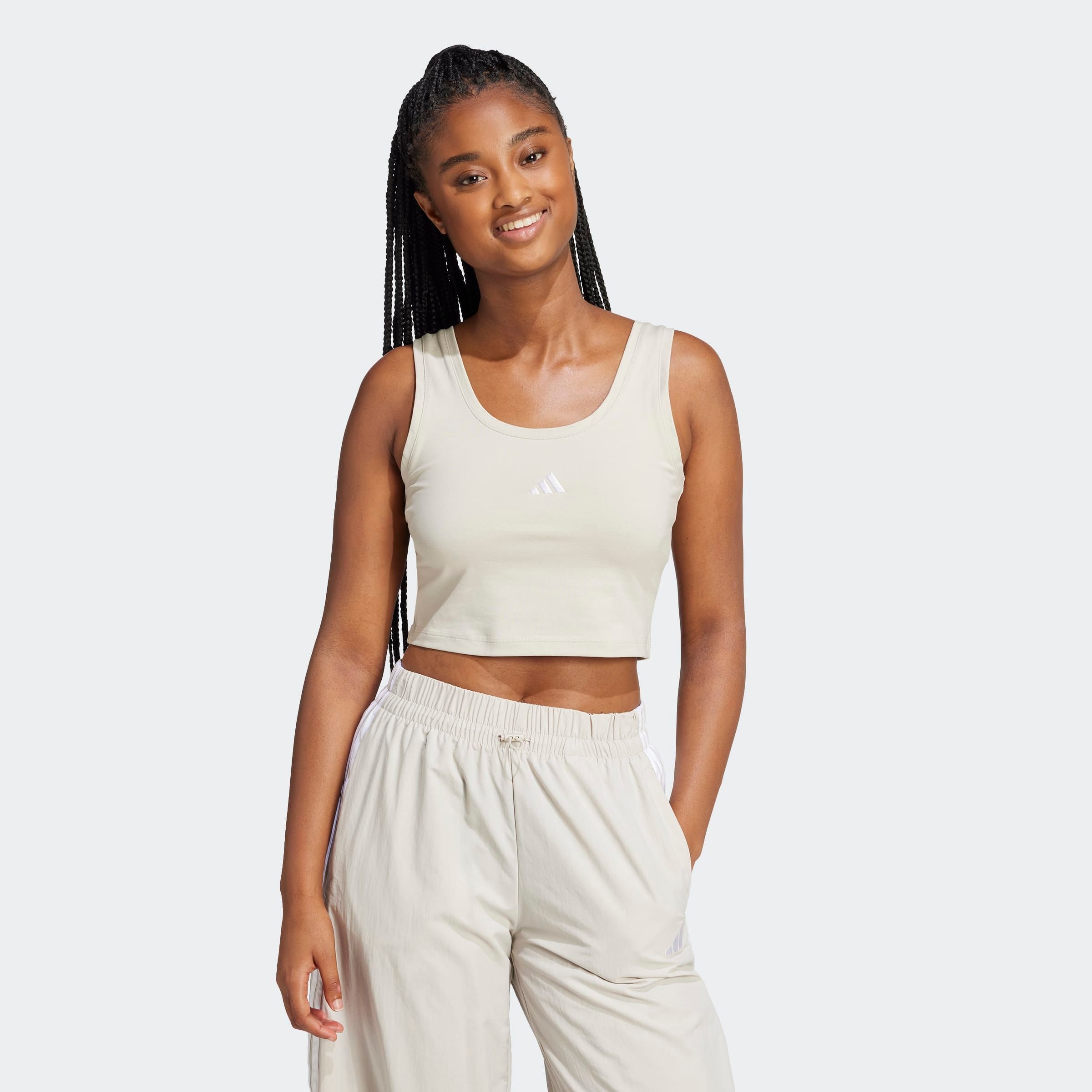 adidas Sportswear Tanktop »ESSENTIALS SMALL LOGO COTTON LIFESTYLE« schmale Passform, leichtes und luftiges Design