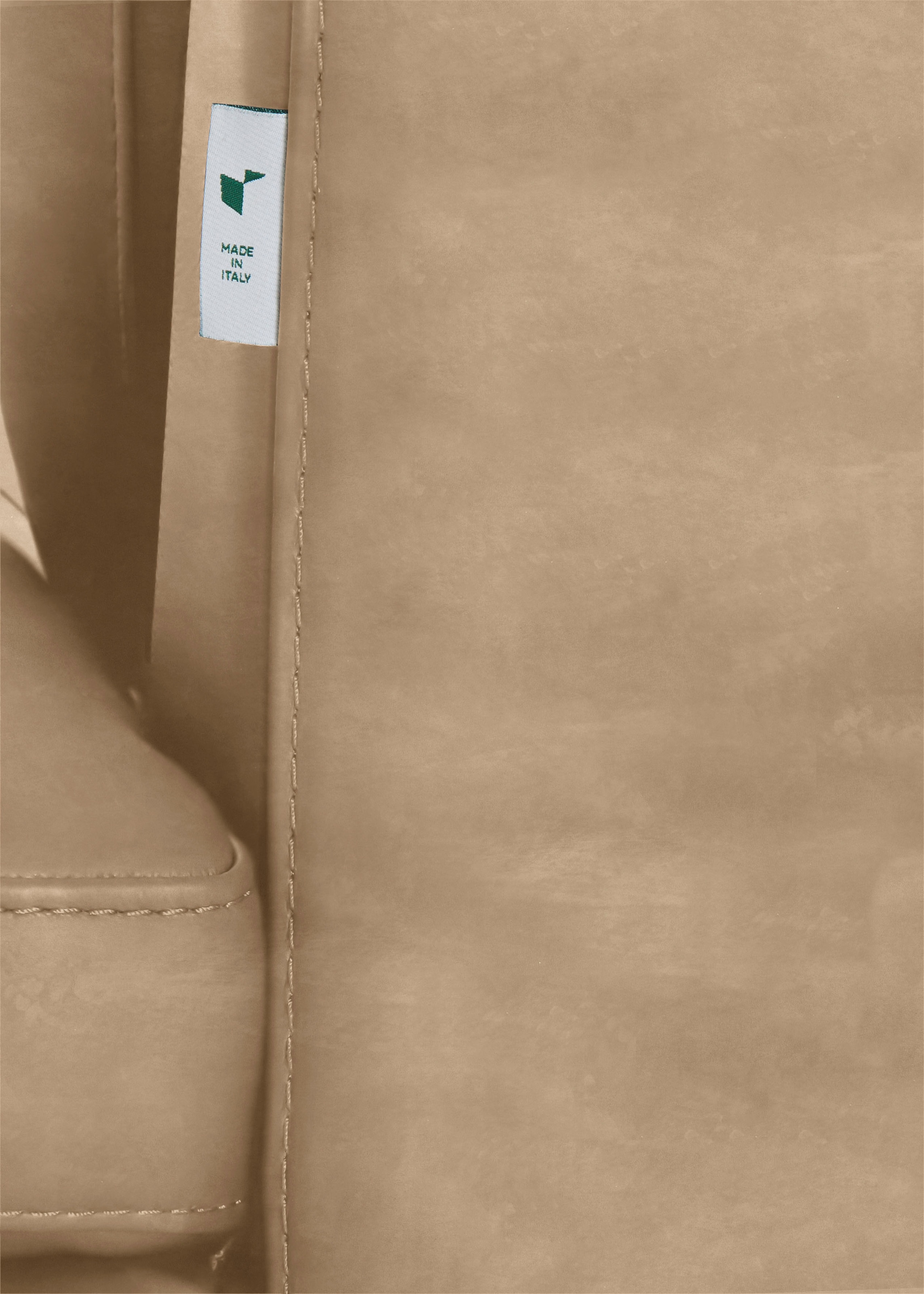 CALIA ITALIA 3-Sitzer »Gaia, Sofa im edlen Design und mit erstklassigem Sitzkomfort« aus pflegeleichtem Luxus-Microfaser Ginevra Hydro Care