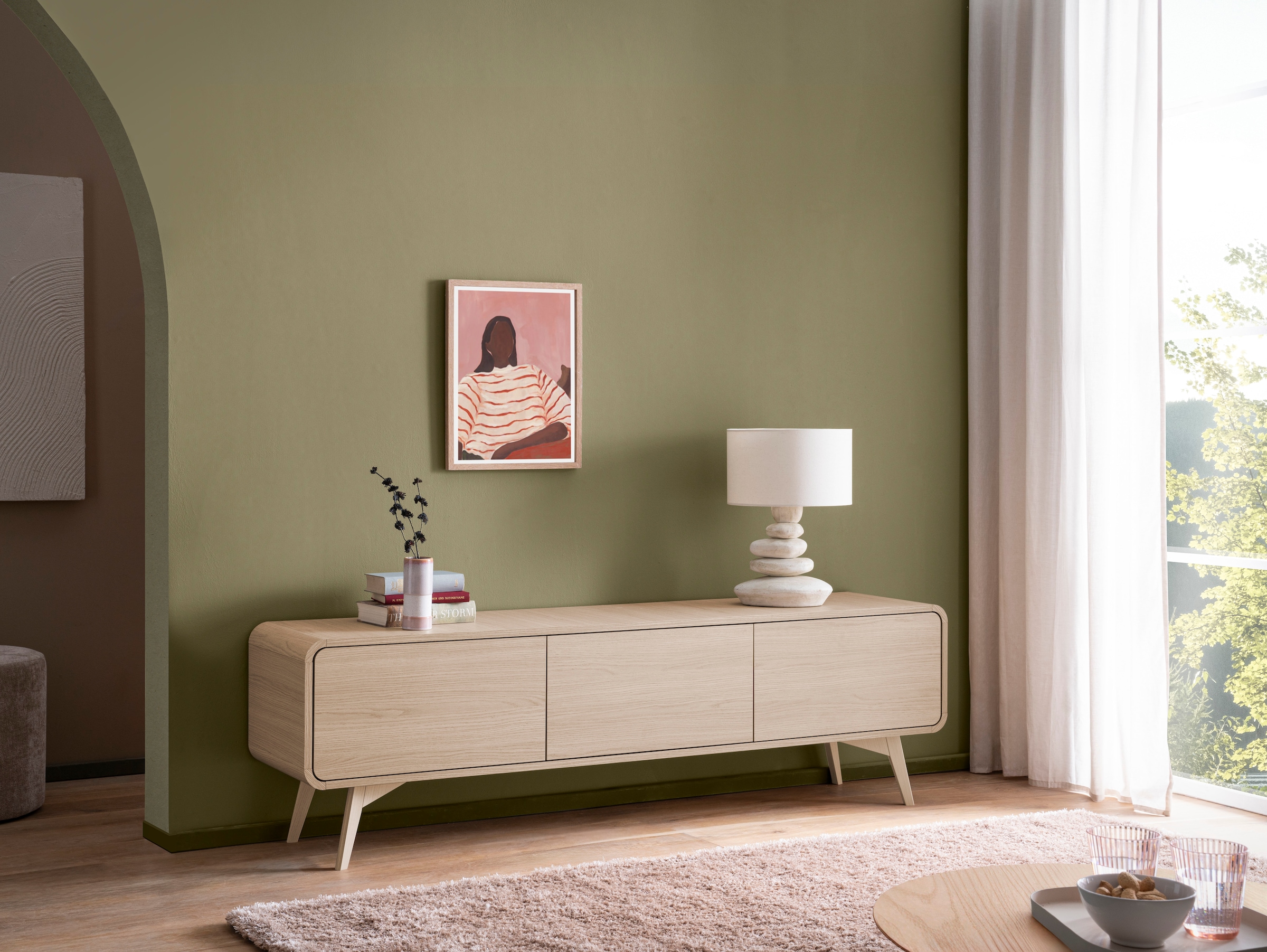 Home affaire Table basse »Torsby, moderner TV-Schrank, Kommode in Eiche Natur, TV-Unterschrank« abgerundete Ecken, ausreichend Stauraum, vielseitig einsetzbar