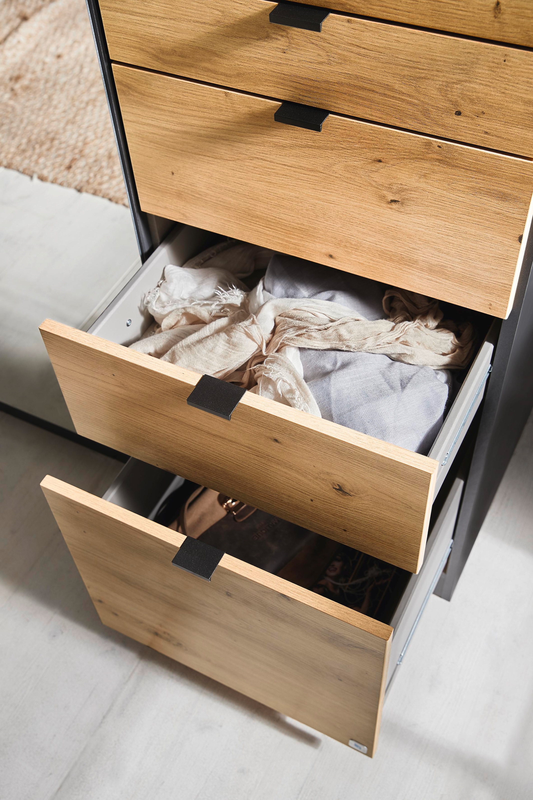 rauch »Kleiderschrank Schrank Garderobe Wäscheschrank Ankleide ONTARIO« Breiten 136/181 cm,  mit 5 Schubladen in unterschiedlichen Grössen MADE IN GERMANY