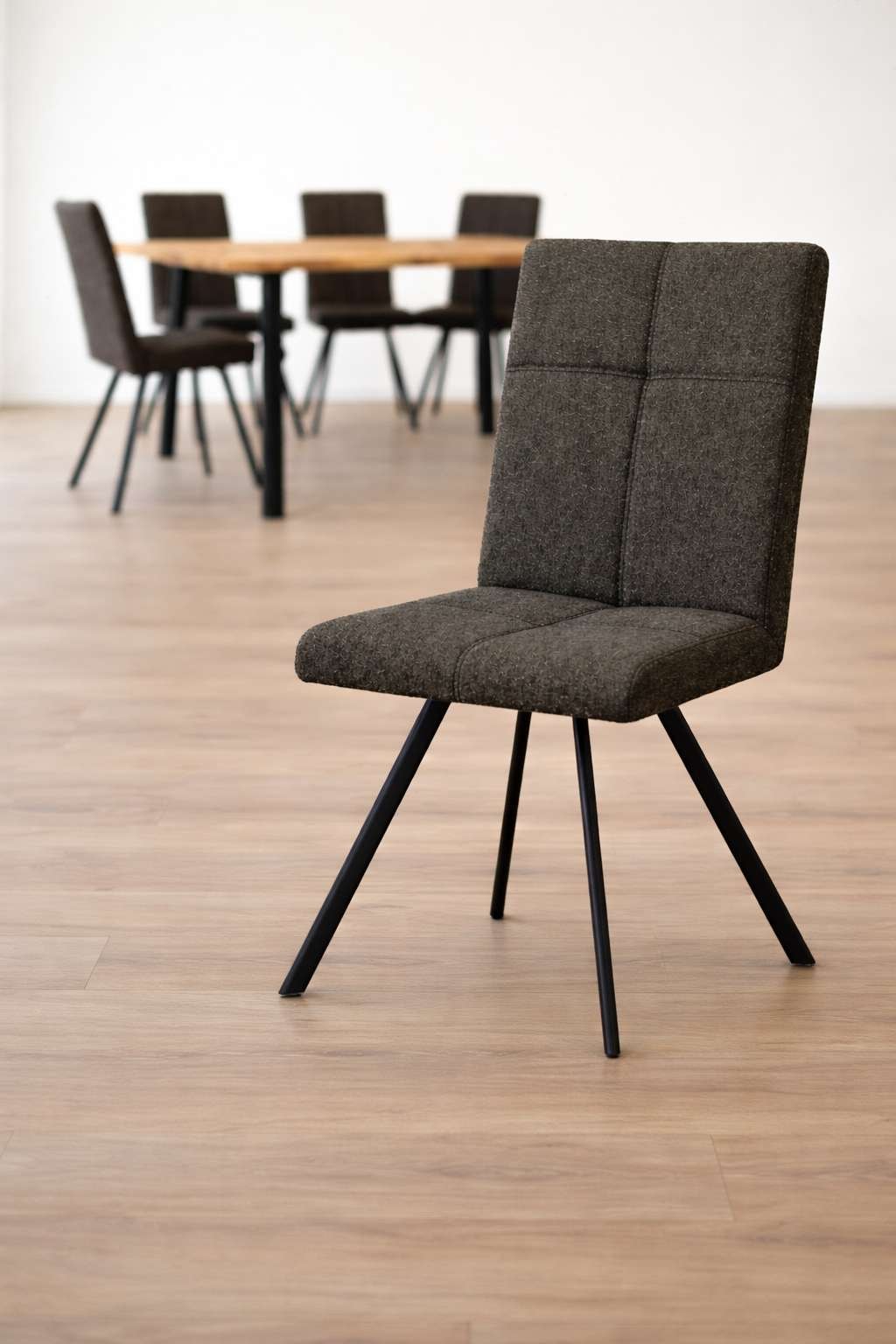 Home affaire Chaise de salle à manger »Mia Essstuhl, Wohnstuhl, Polsterstuhl, 4-Fussstuhl« (Ensemble) 2 cuisavec pieds en métal noir poudré, rembourré, moderne