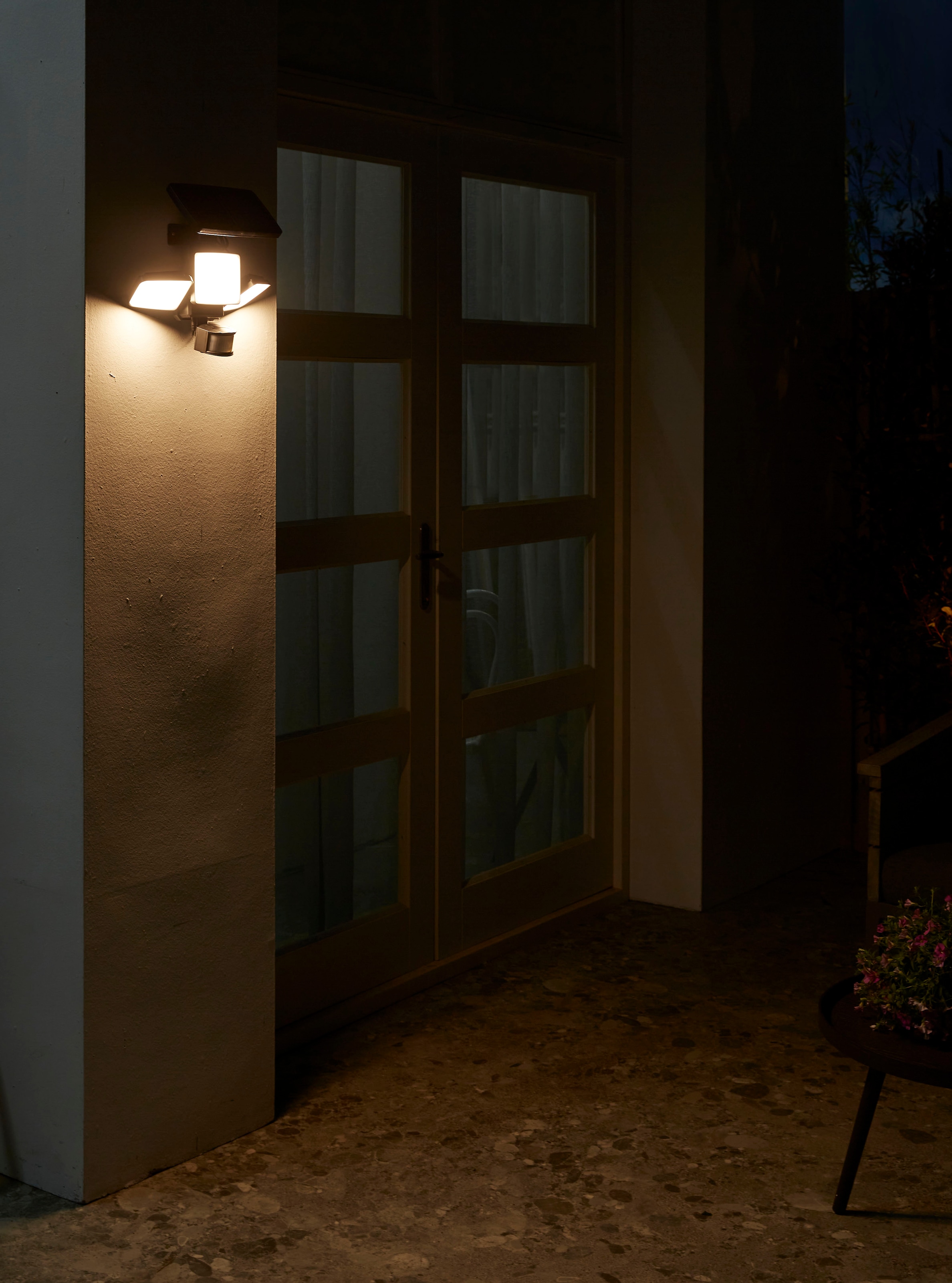 LUXFORM Aussen-Wandleuchte »Solar-Sicherheits-Wandleuchte - La Rioja - LED« LED-Modul 1 Stk. Erkennungsmodus (1000LM)