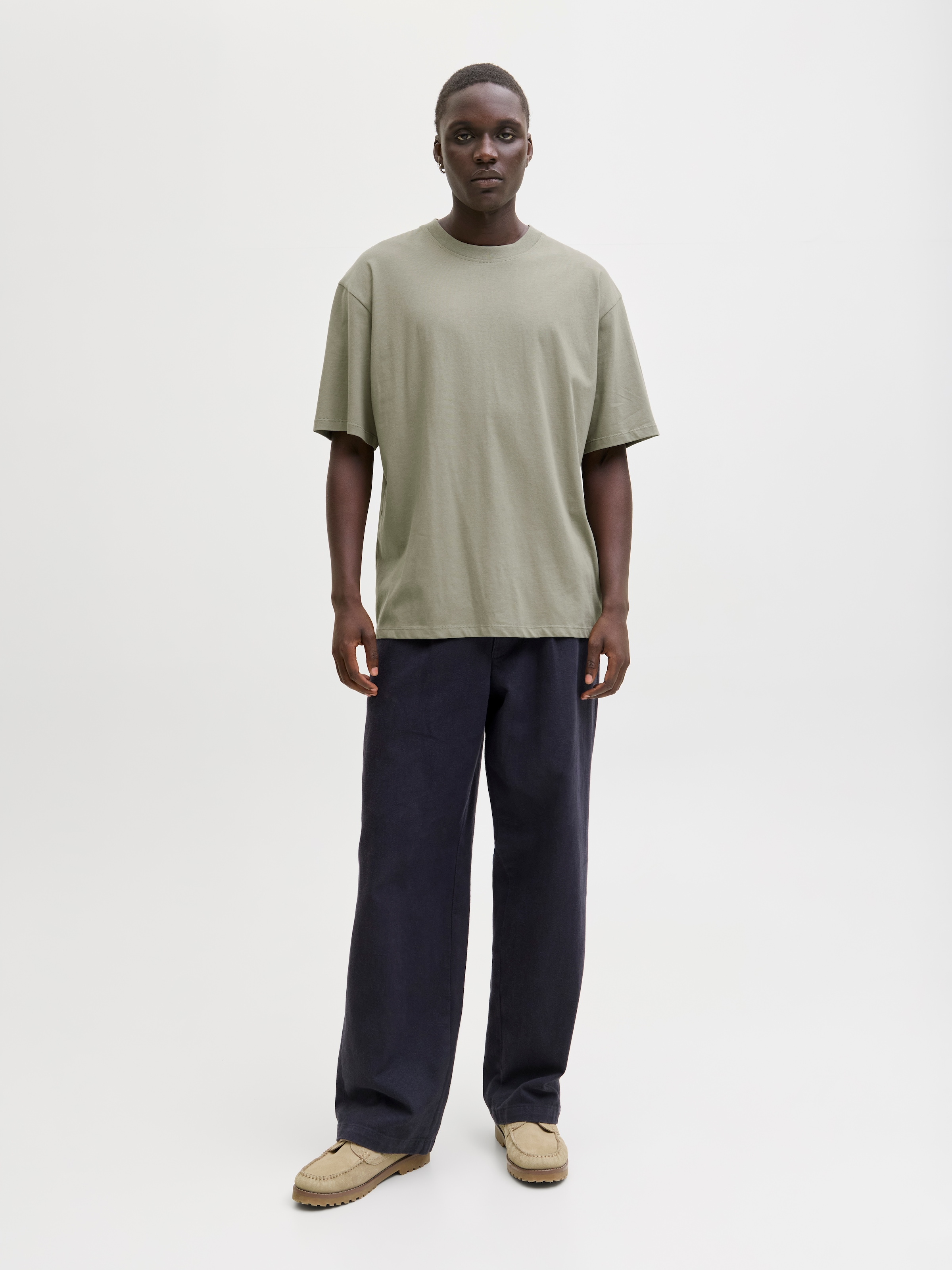 Jack & Jones T-shirt oversize »JJEBRADLEY Oversize T-Shirt mit klassischem Rundhalsausschnitt« mit gekämmten Jersey