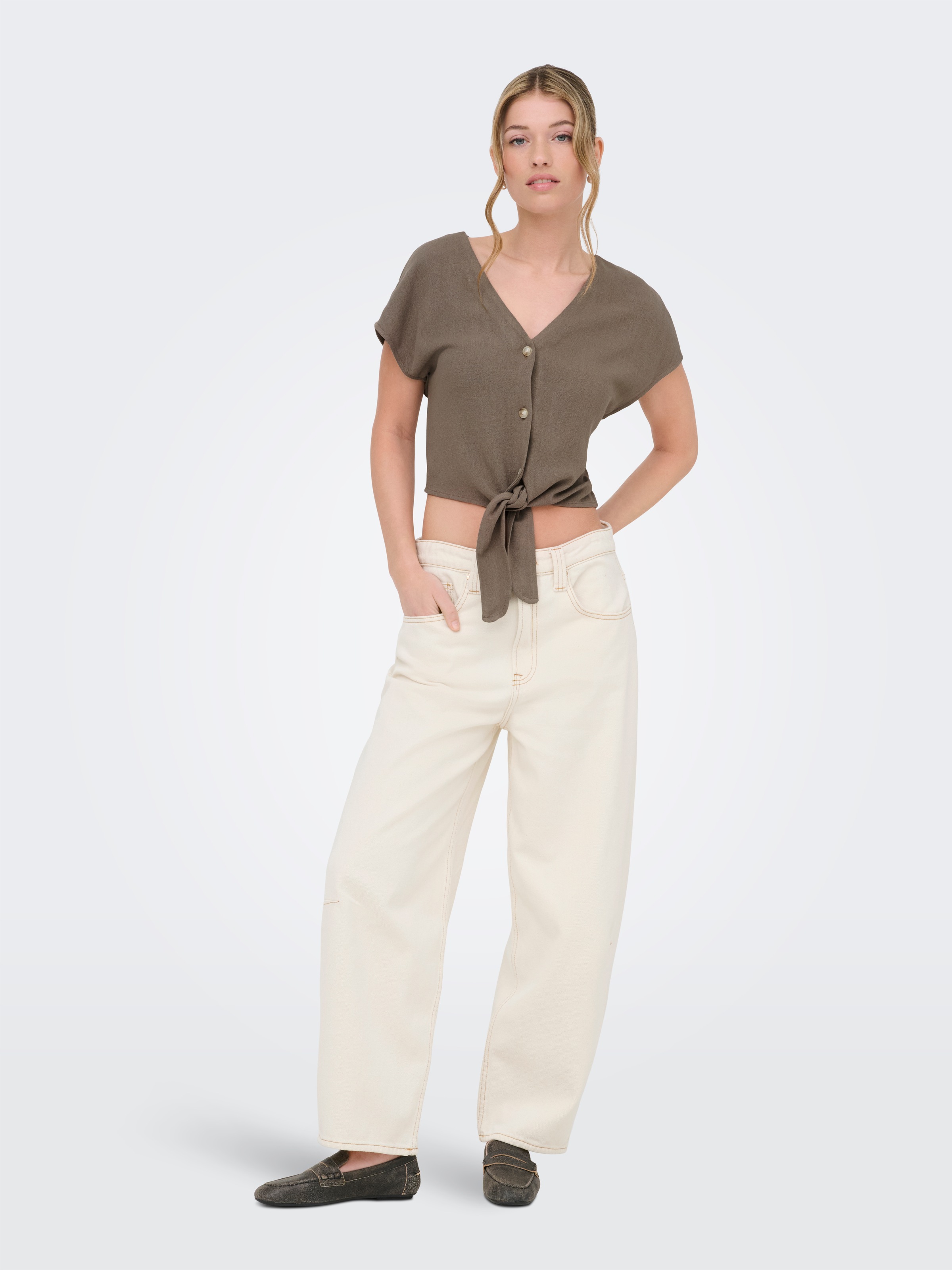 ONLY Blouse à manches courtes »ONLSIESTA SS KNOT LIN BL SHIRT PNT NOOS« mélange viscose, coupe régulière