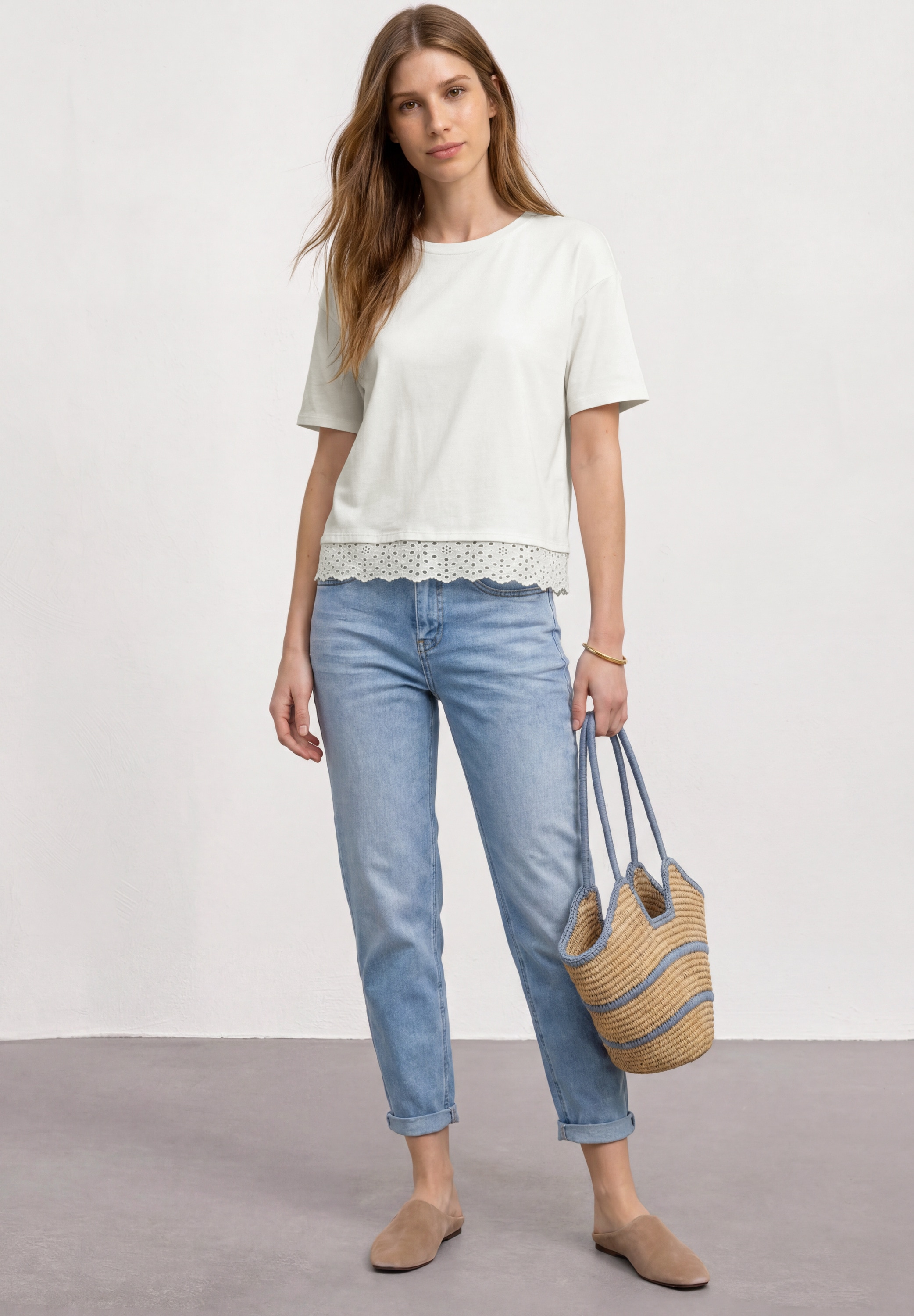 STREET ONE Kurzarmshirt Sommershirt mit Spitzenborte am Saum