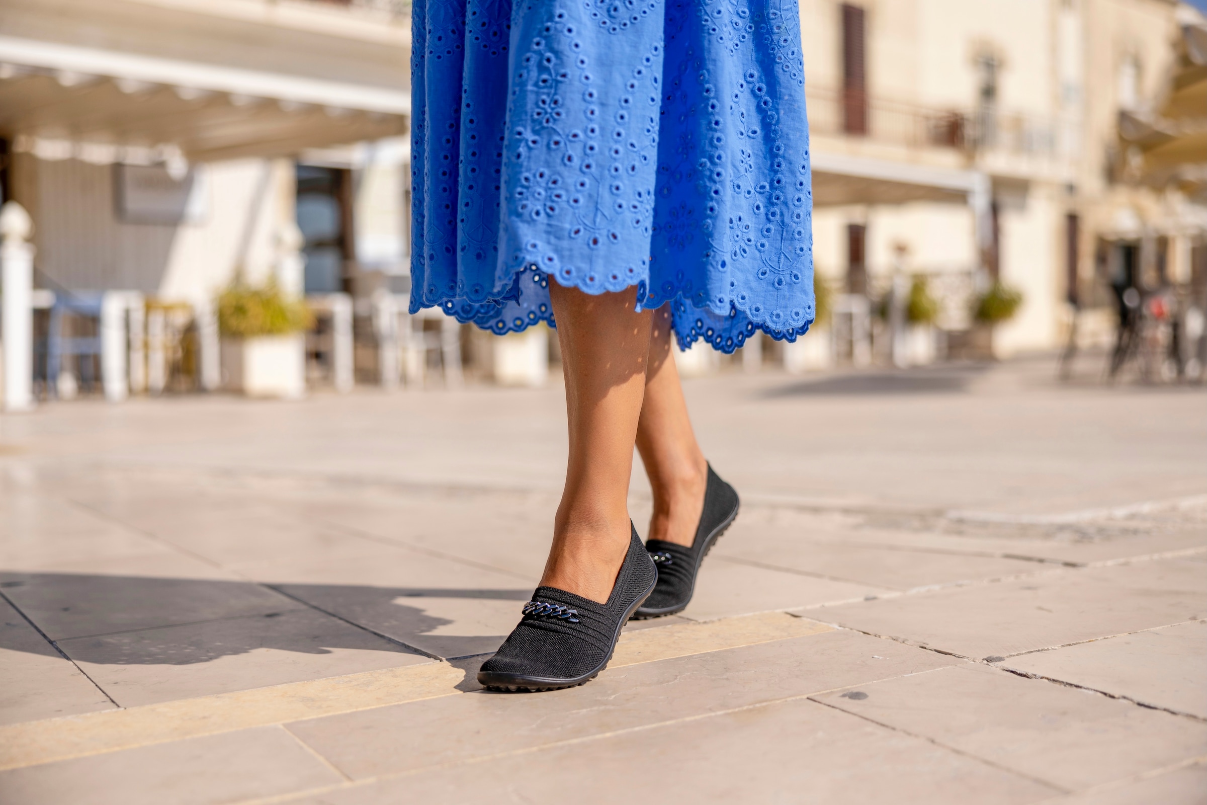 Leguano Chaussures pieds nus »LADY FAMOUS«  flats, ballerines, chaussures confort avec chaîne décorative dorée