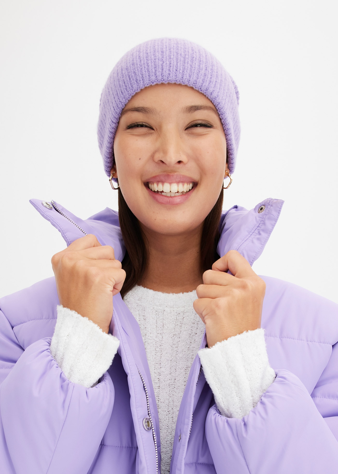 bonprix Bonnet tricoté »Mütze« en polyacrylique et polyamide, pour la saison froide, style décontracté