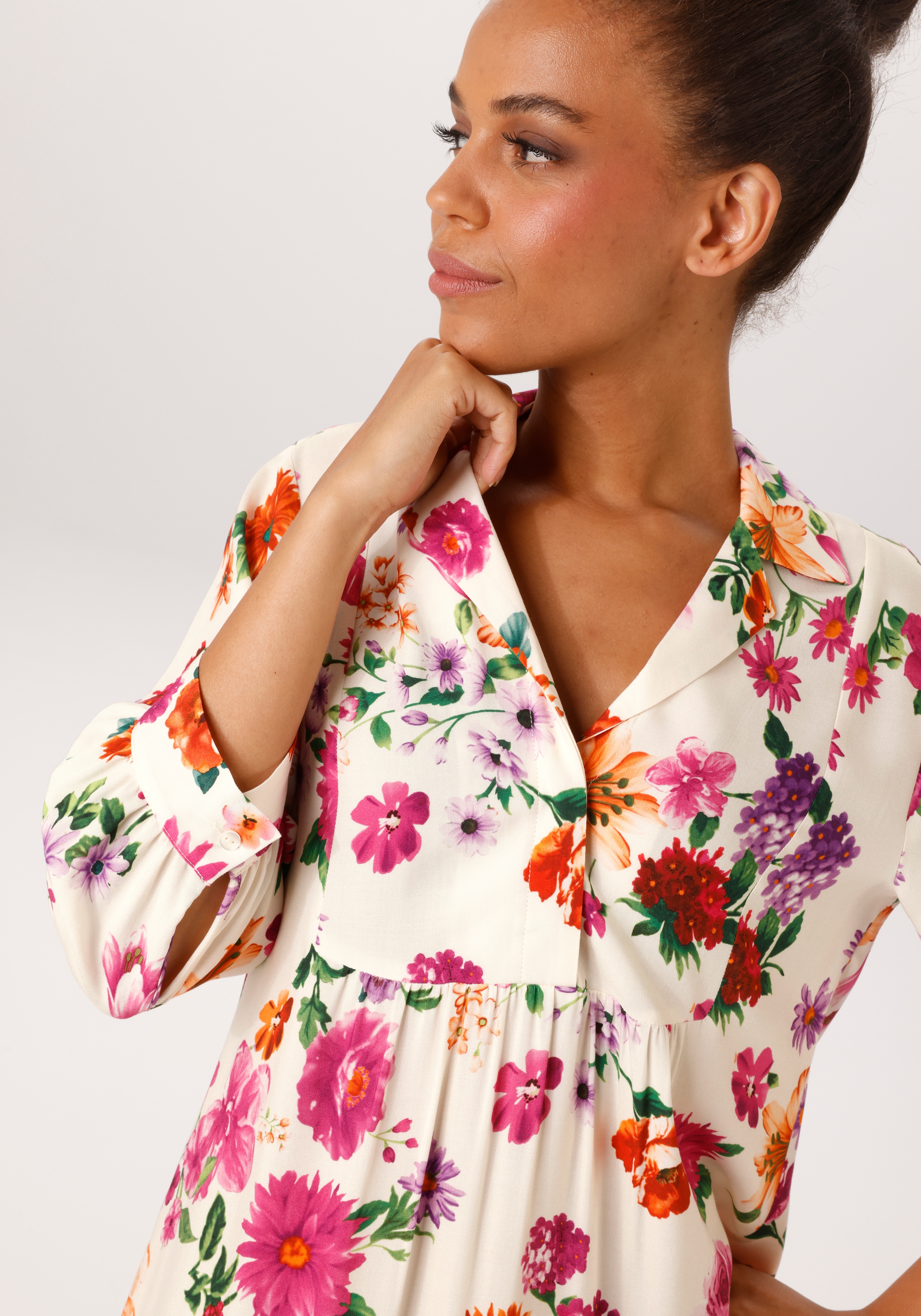 Aniston CASUAL Robe chemisier mit romantischen Blumendruck - jedes Teil ein Unikat - NEUE KOLLEKTION