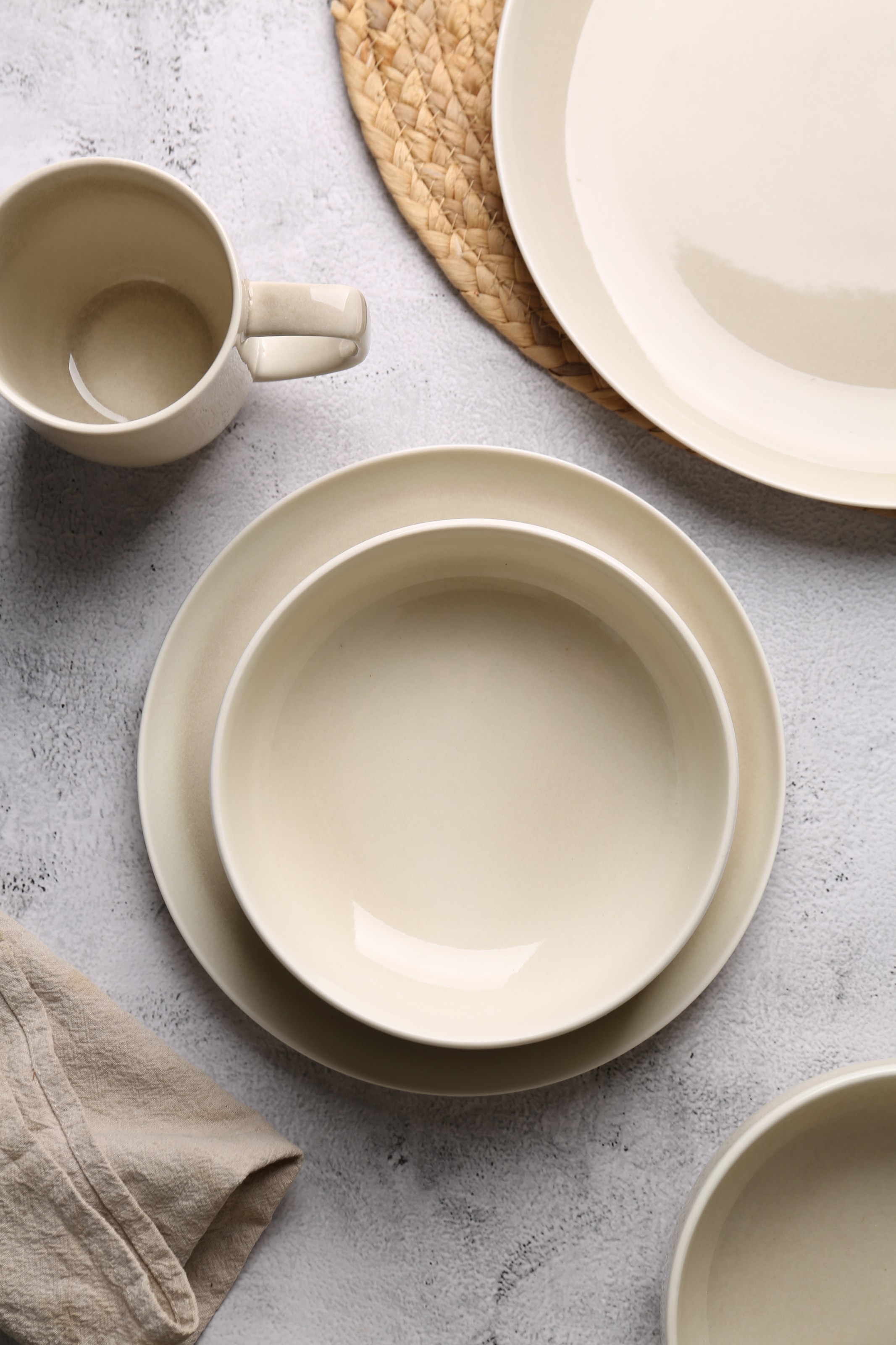 GOODproduct Geschirr-Set »Flett, mit Reaktivglasur« Teller Set, spülmaschinenfest und mikrowellengeeignet