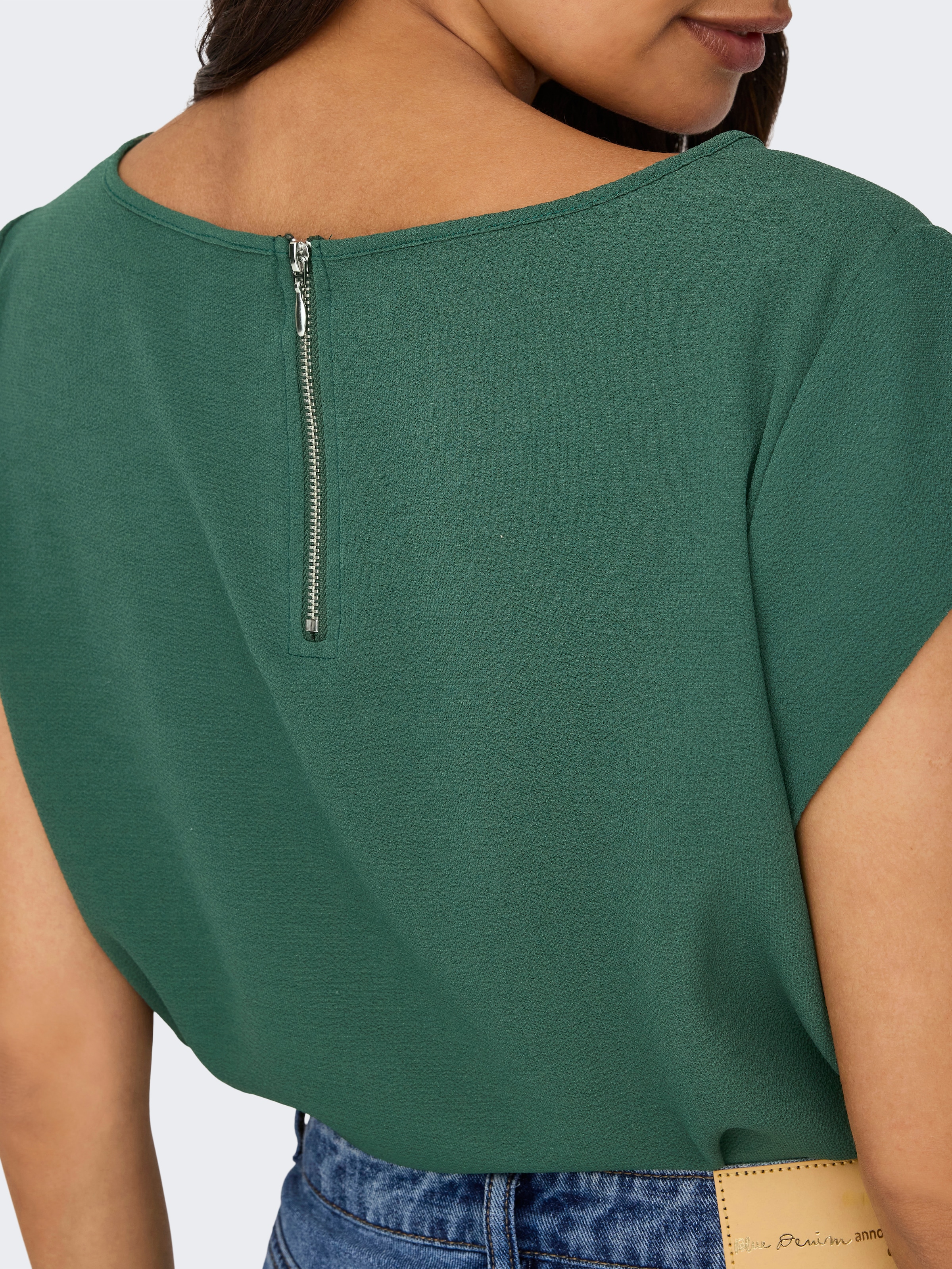 ONLY Kurzarmbluse »ONLVIC – feminines Blusenshirt in lockerer Form« Materialmix, regular fit