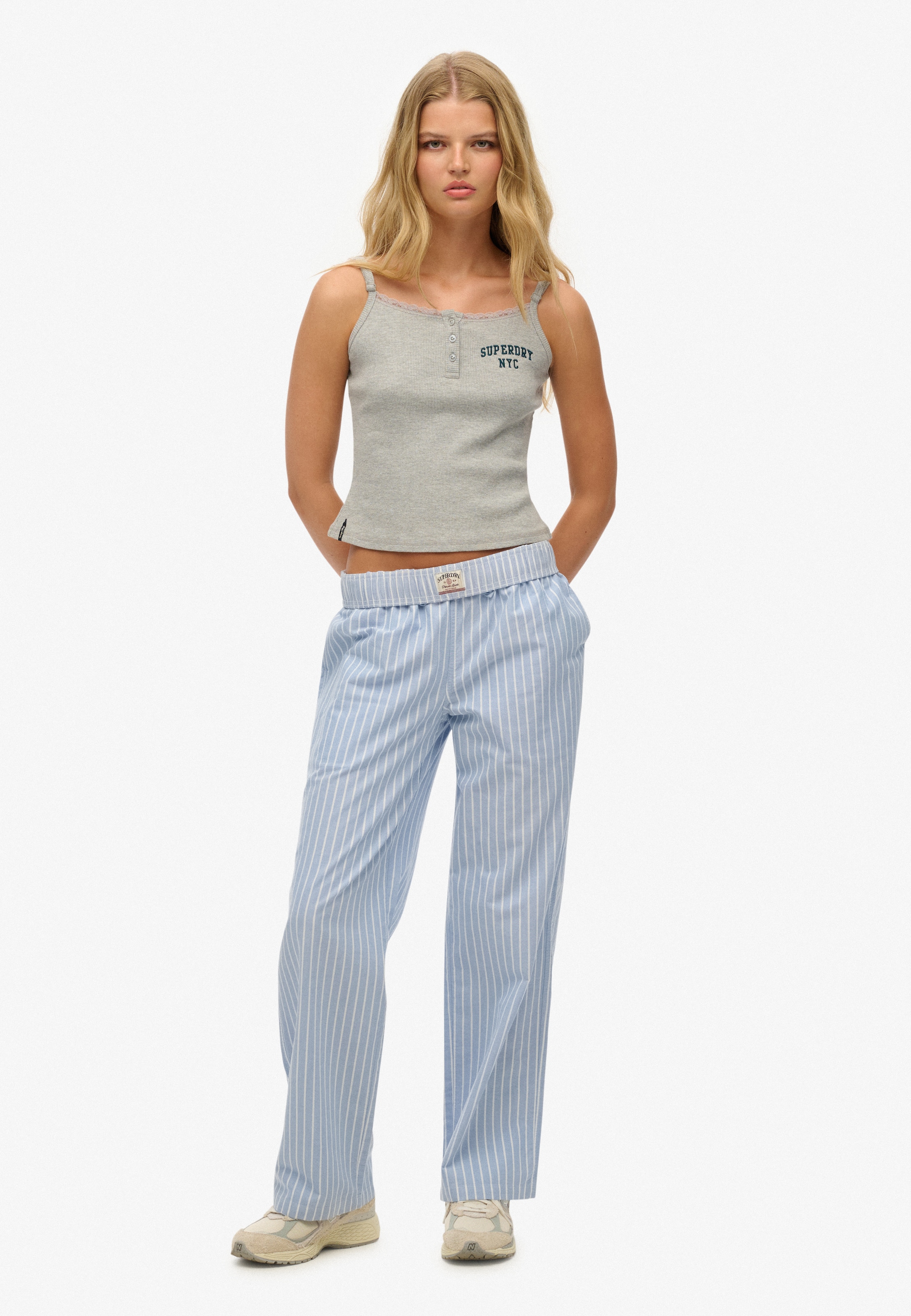 Superdry Pantalon cargo »COTTON STRIPE ELASTIC TROUSER«  en coton et jersey, coupe décontractée, aspect rayé