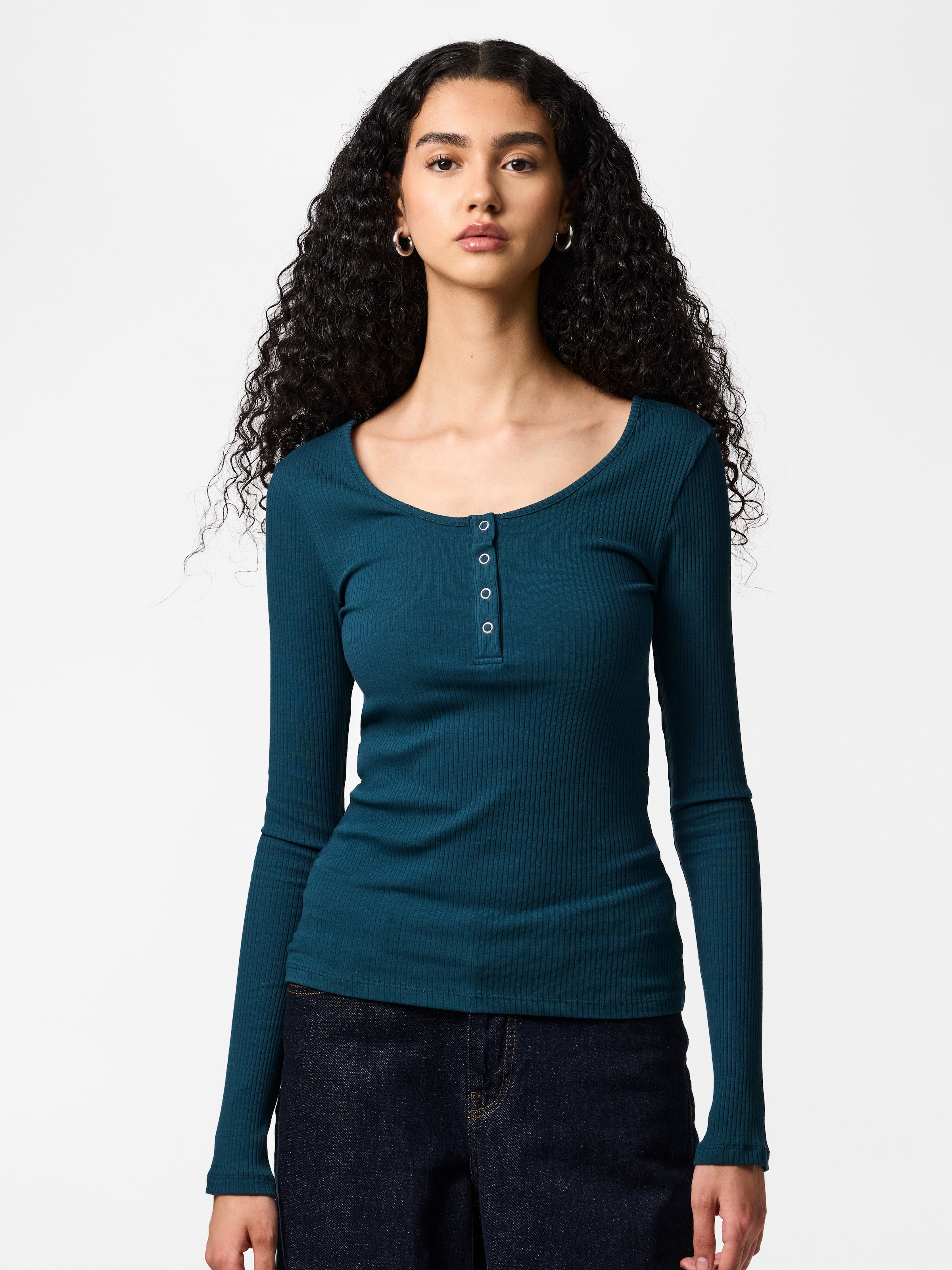 pieces Langarmshirt »PCKITTE LS TOP NOOS BC« Baumwollmischung, slim fit
