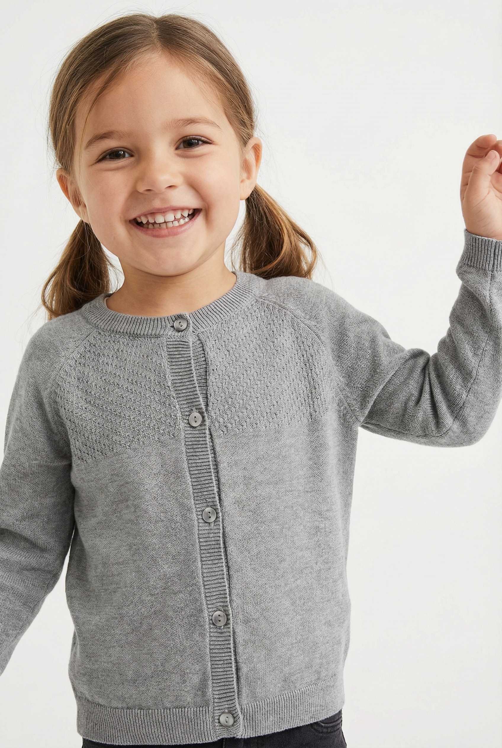 happy girls Strickjacke mit hochwertigem Strickmuster im vorderen Brustbereich
