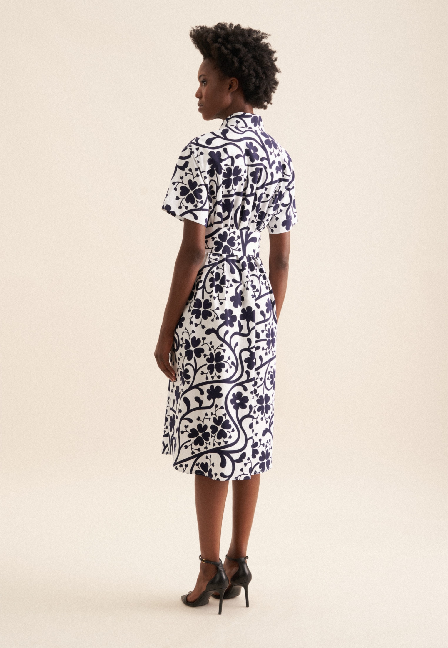 seidensticker Sommerkleid »Schwarze Rose« 1/2 Kragen Druck