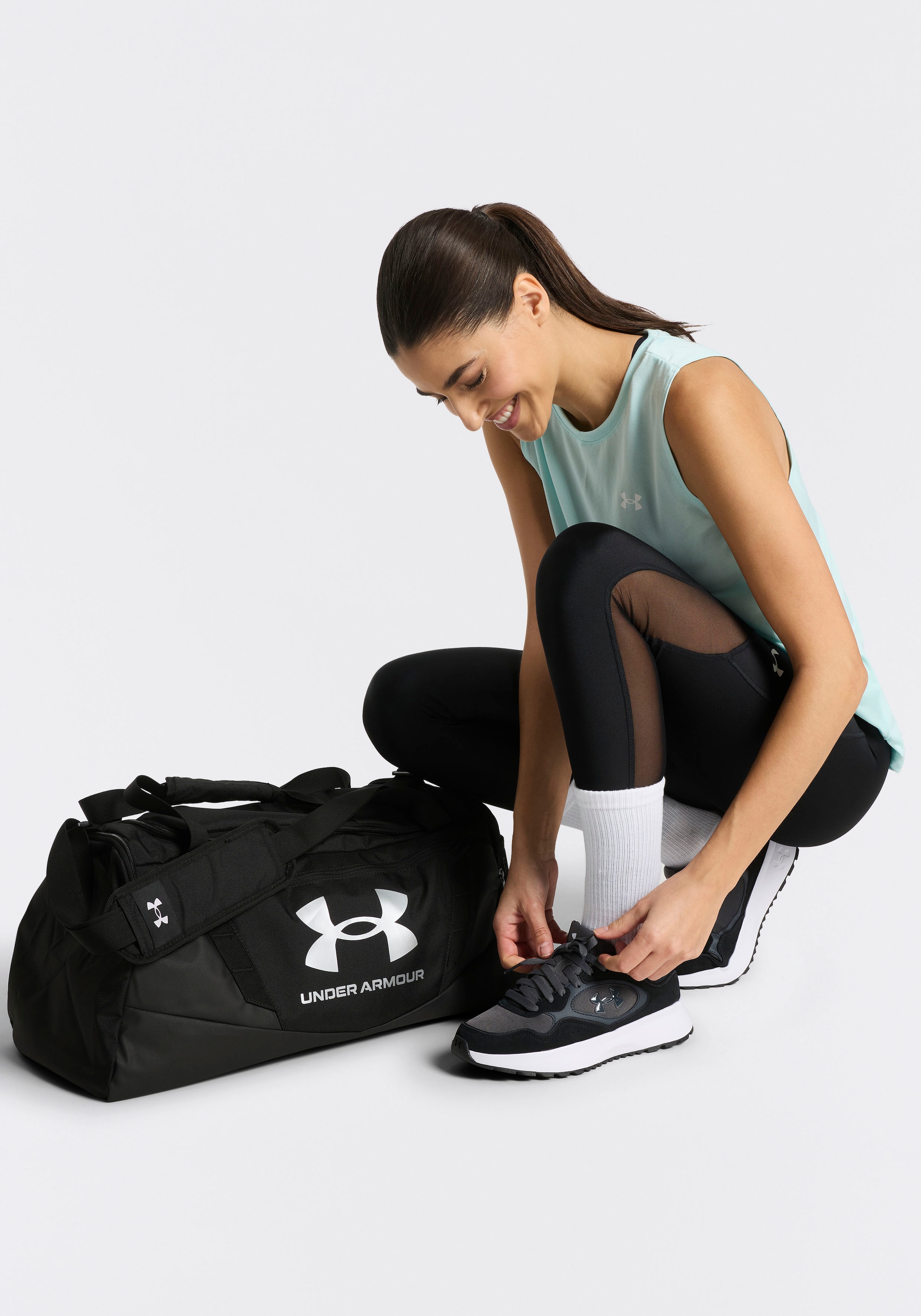 Under Armour® Sac de sport »UA UNDENIABLE 5.0 DUFFLE SM« mit grossen belüfteten Fächern, mit Zip-Taschen und Innenfächern