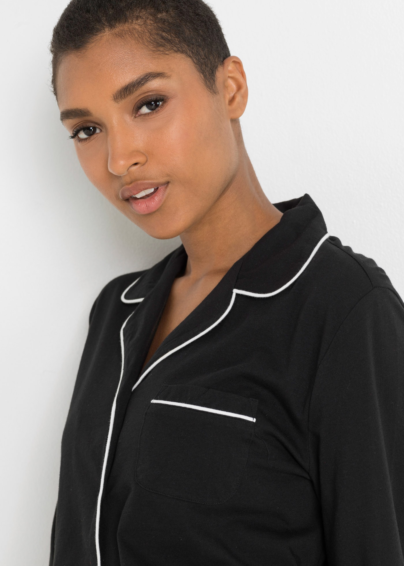 bonprix Pyjama Set, 2,  Pyjama mit Knopfleiste