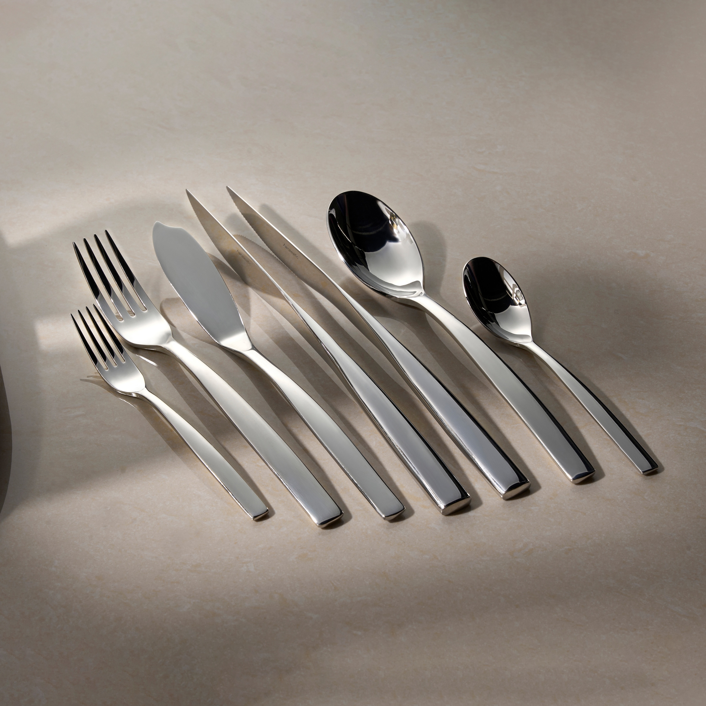Hanseatic Set de couverts »EXCLUSIVE« stehendes Design von Ess- und Steakmessern