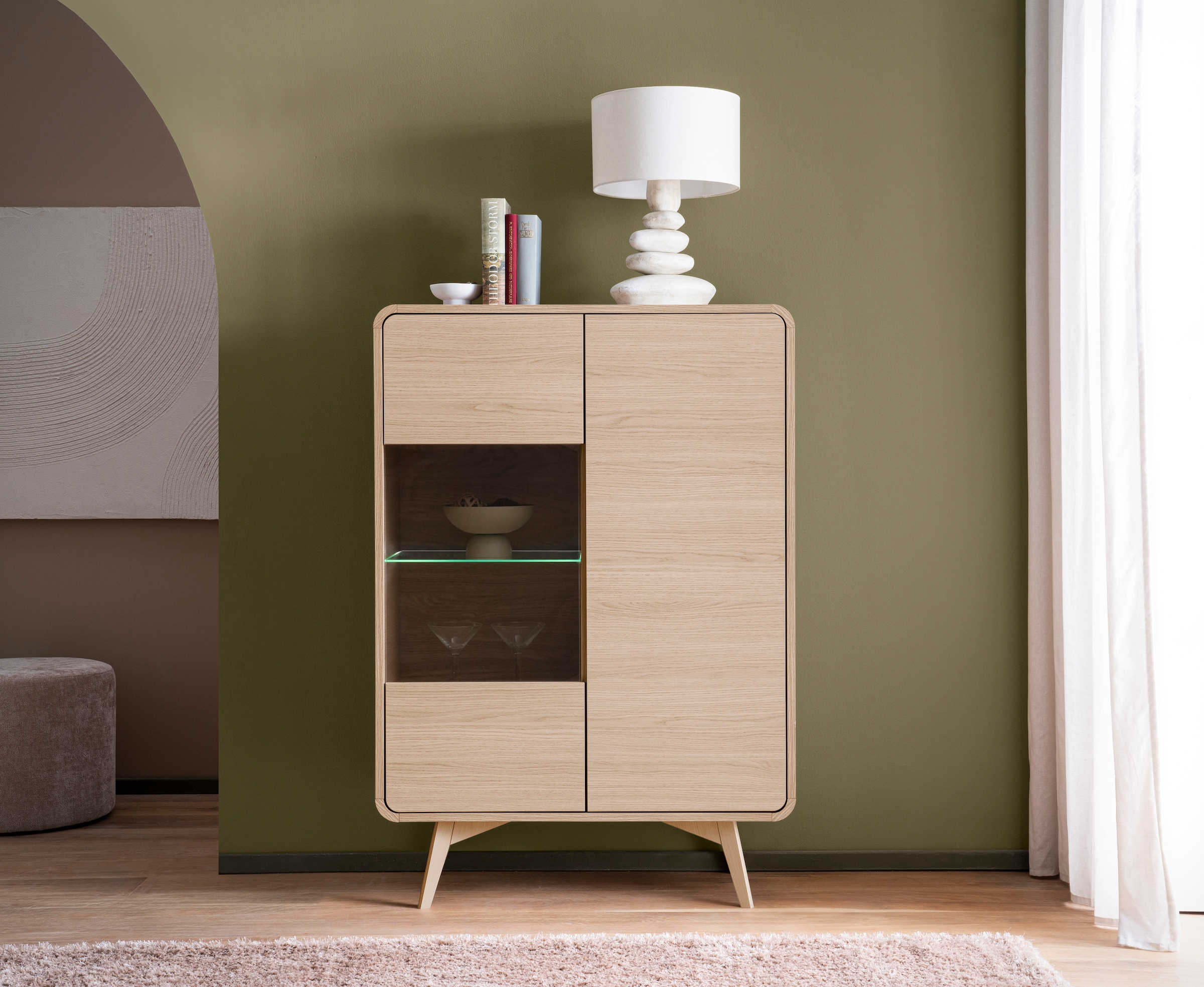 Home affaire Vitrines »Torsby, moderne Glasvitrine, Stauraumelement, Schrank« abgerundete Ecken, ausreichend Stauraum, vielseitig einsetzbar