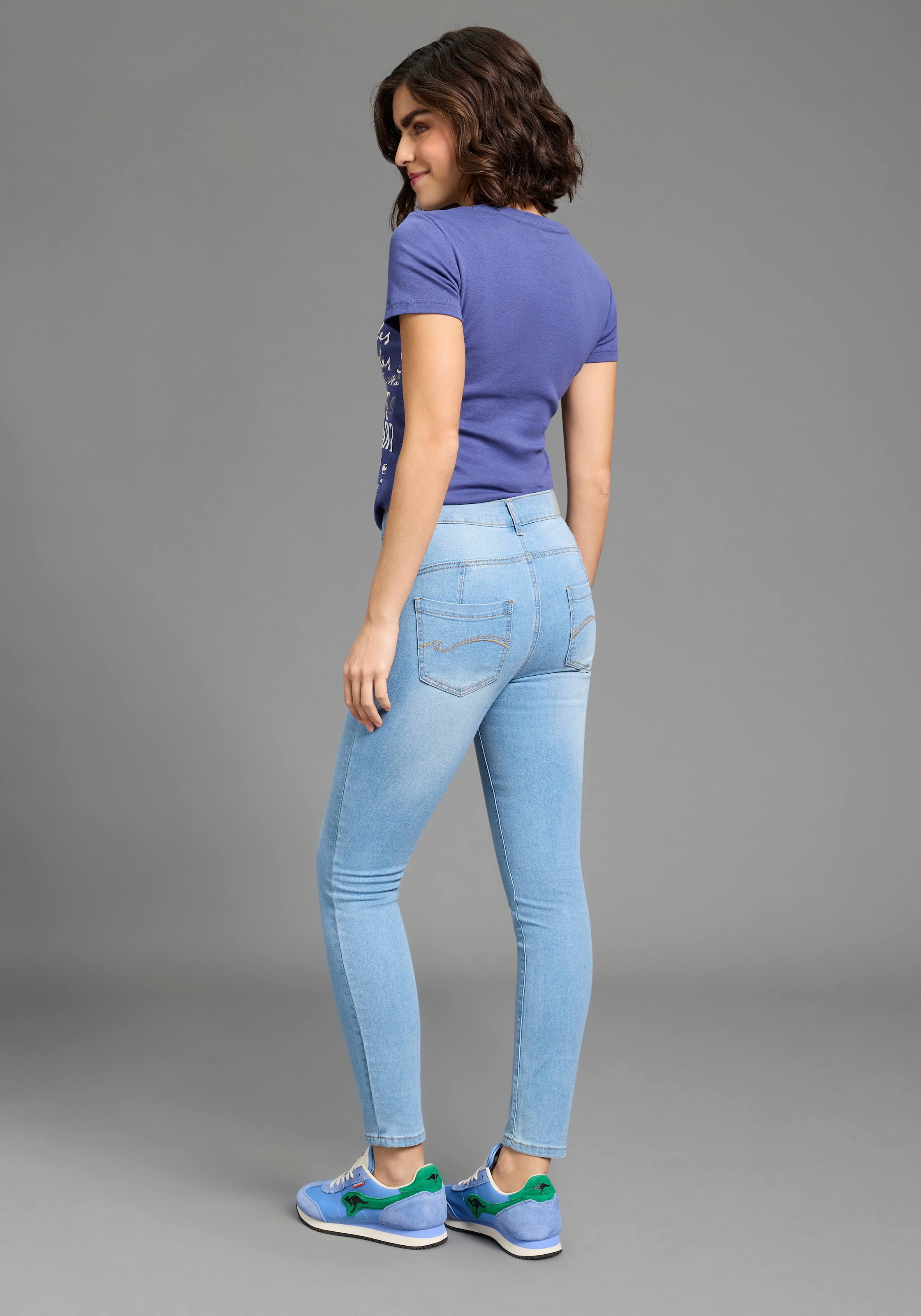 KangaROOS Jeans slim »CROPPED HIGH WAIST SLIM FIT« schmale Passform,  Röhrenjeans,  trendige Used-Waschung