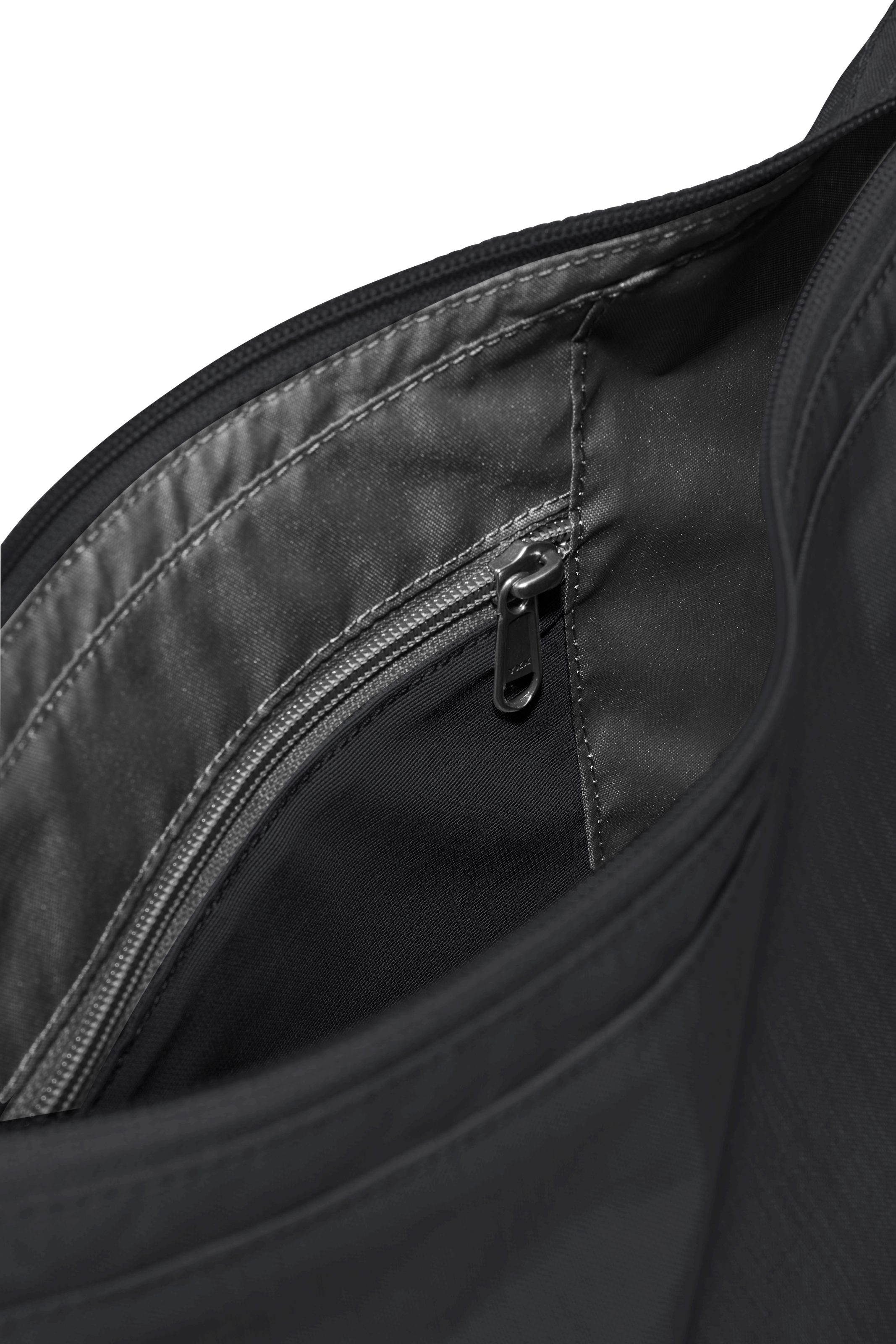 Jack Wolfskin Umhängetasche »ZOYA 8« sportlich, aus Polyamid, mit Polyesterfutter