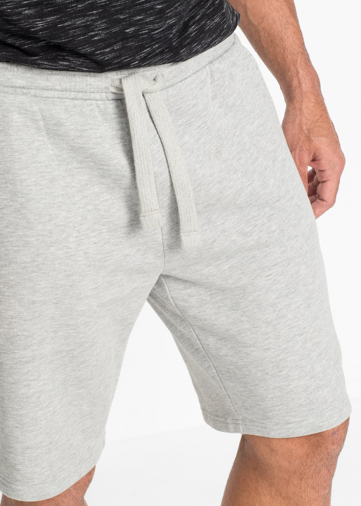 bonprix Sweatbermudas  elastischer Bund und seitlichen Einstecktaschen