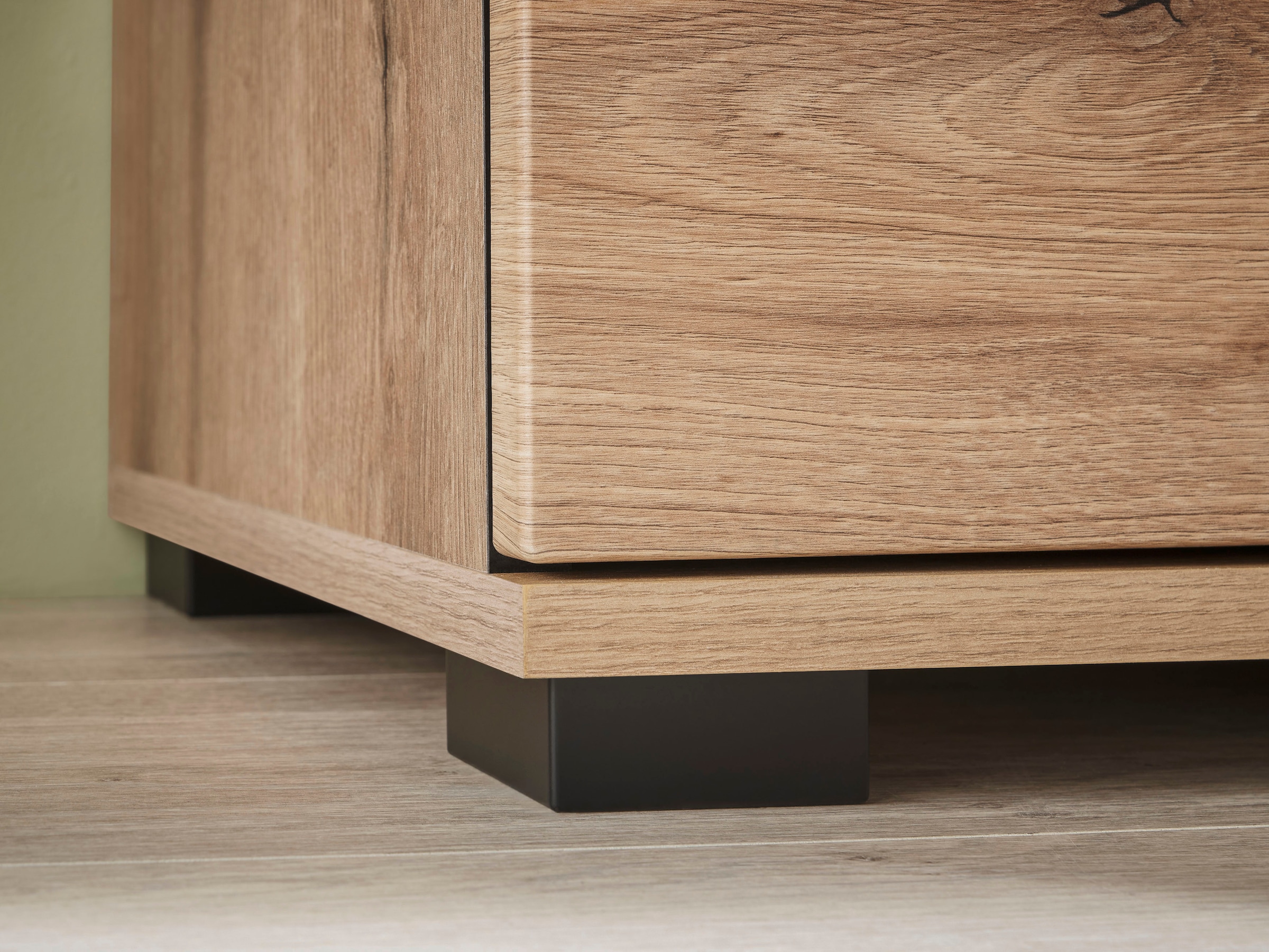 Home affaire Lowboard »modernes TV-Unterteil, Kommode in Eiche Evoke oder weiss« schwarze Stangengriffe, ausreichend Stauraum, vielseitig einsetzbar