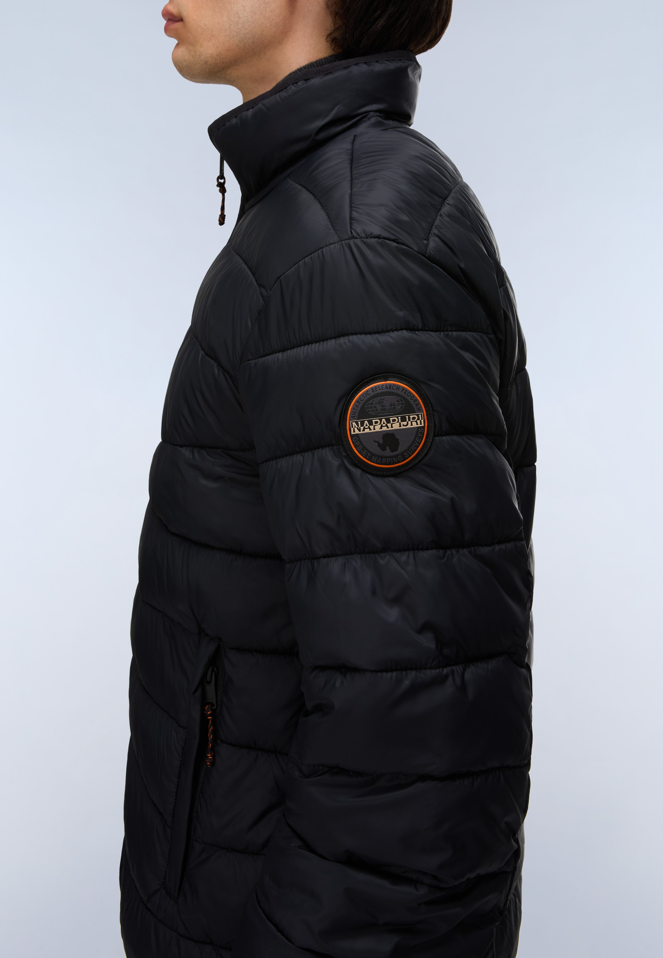 Napapijri Steppjacke »AERONS S 4 BLACK BEAUTY« auch in grossen Grössen, aus Polyamid