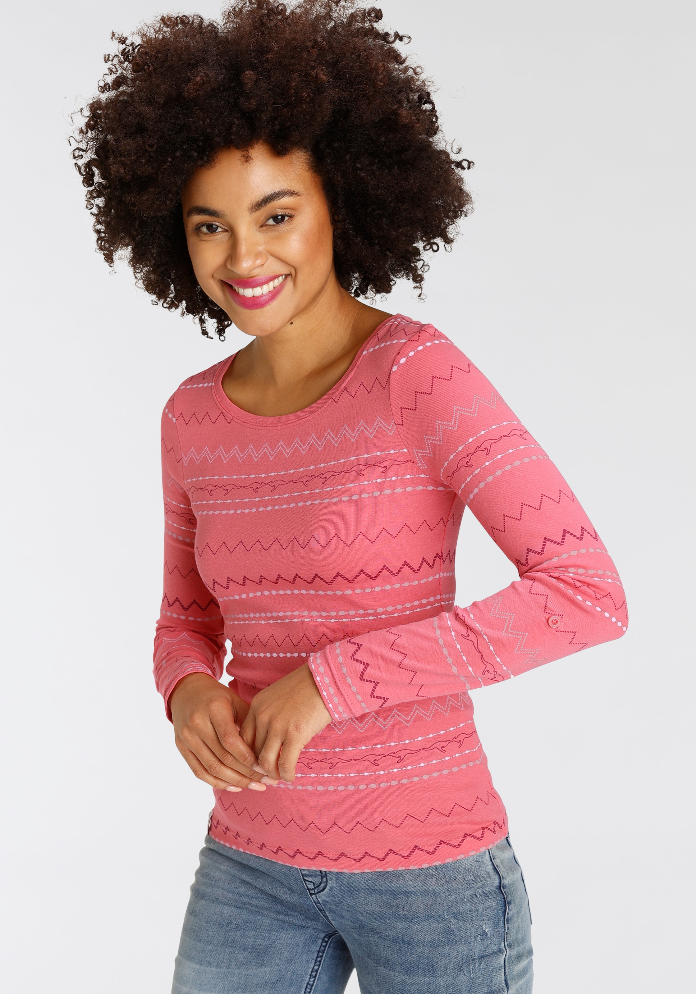 KangaROOS T-shirt à manches longues sehr figurbetonte Passform,  mit Zick-Zack-Muster,  aus 100% Baumwolle