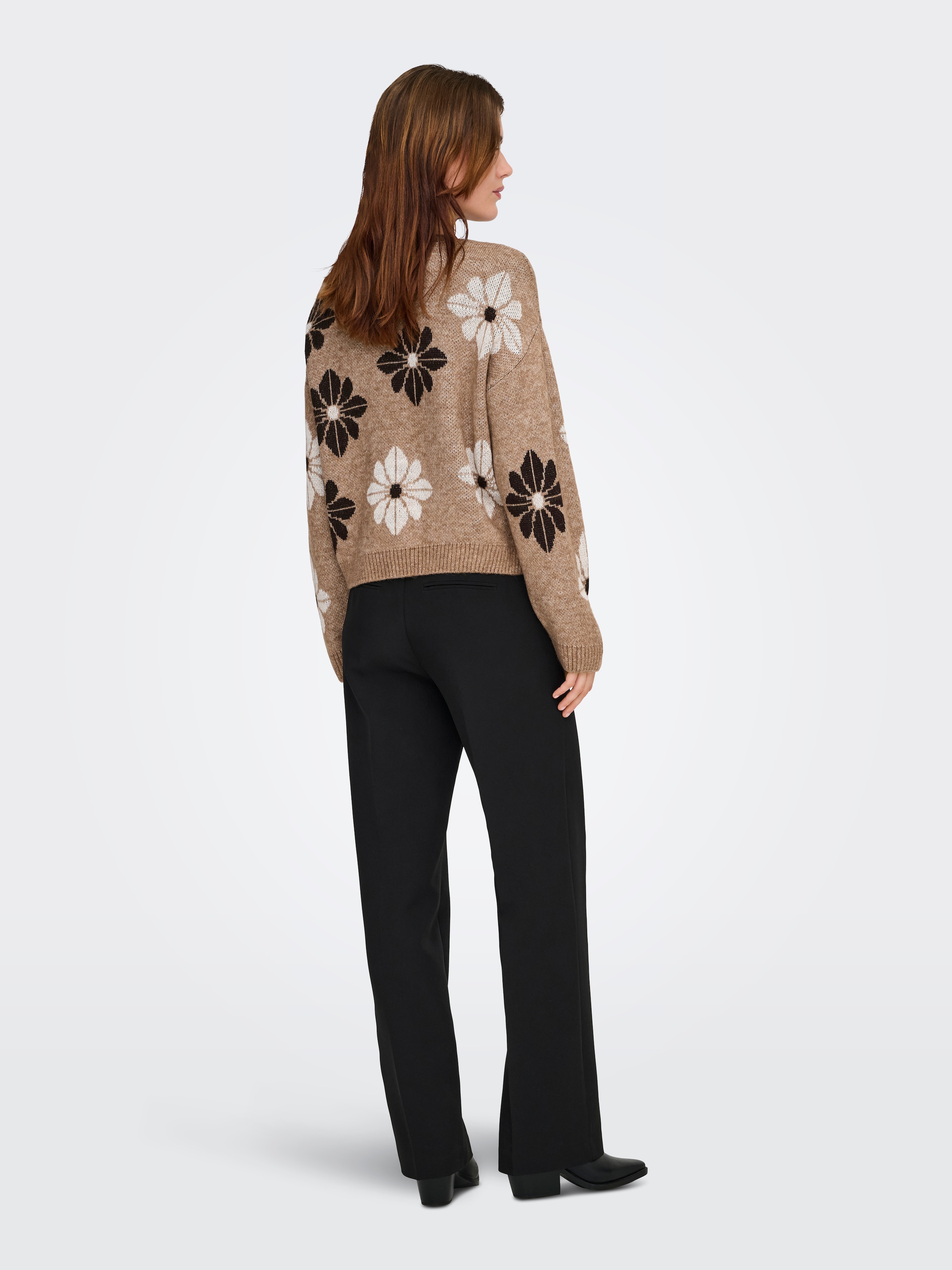 ONLY Rundhalspullover »ONLFREESIA LS FLOWER O-NECK RP KNT« mit Blümchen - Strickmuster