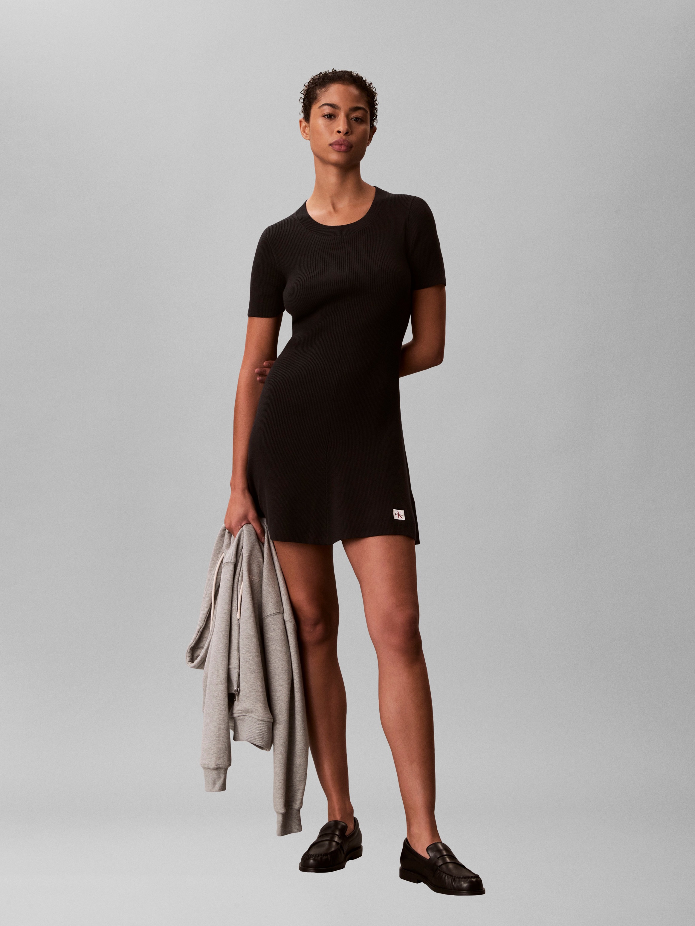 Calvin Klein Jeans Minikleid Ohne Tasche Figurbetonte Passform mit Rundhalsausschnitt