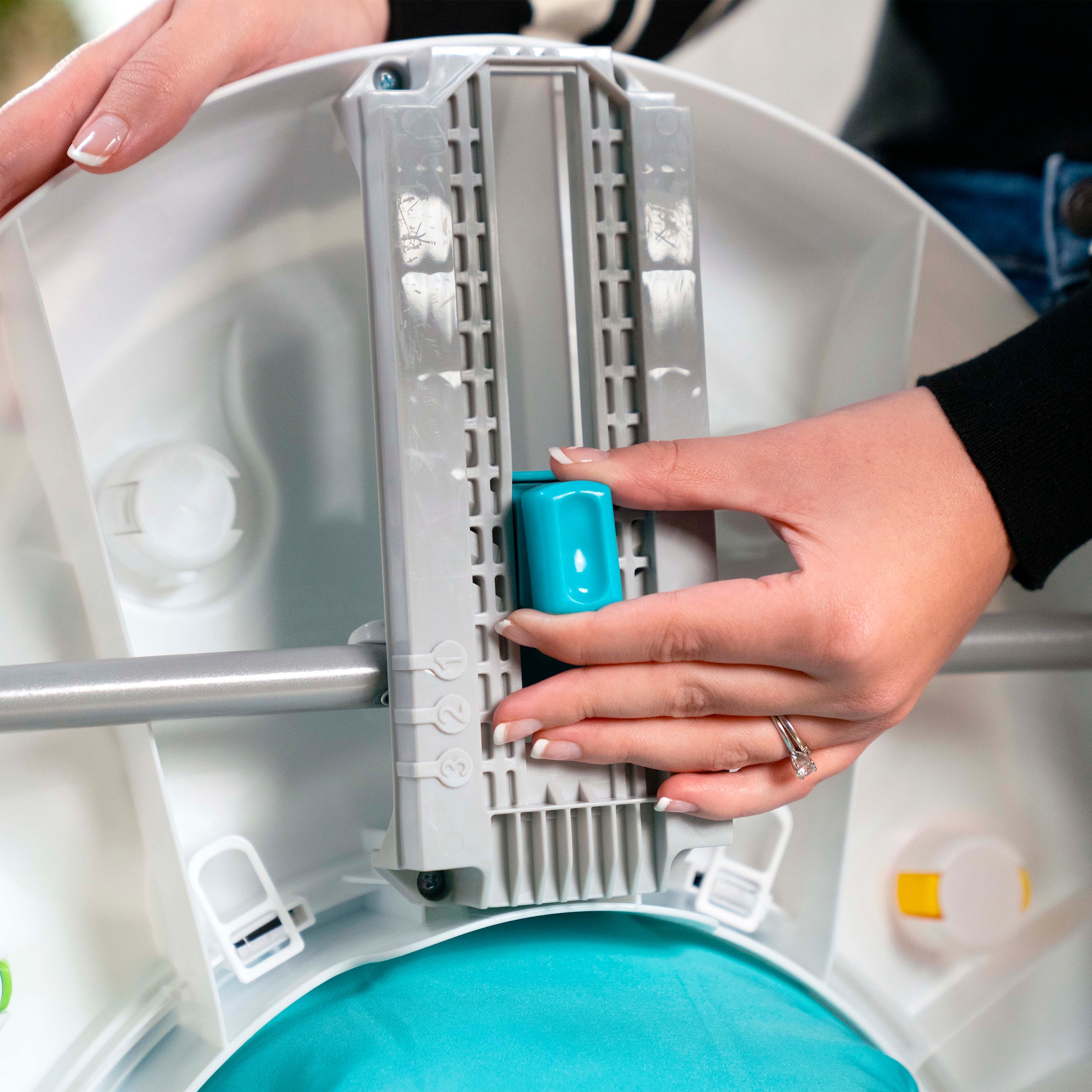 Baby Einstein Lauflernhilfe »Step & Twirl Opus™ 4-in-1 Activity Walker« mit Licht und Sound