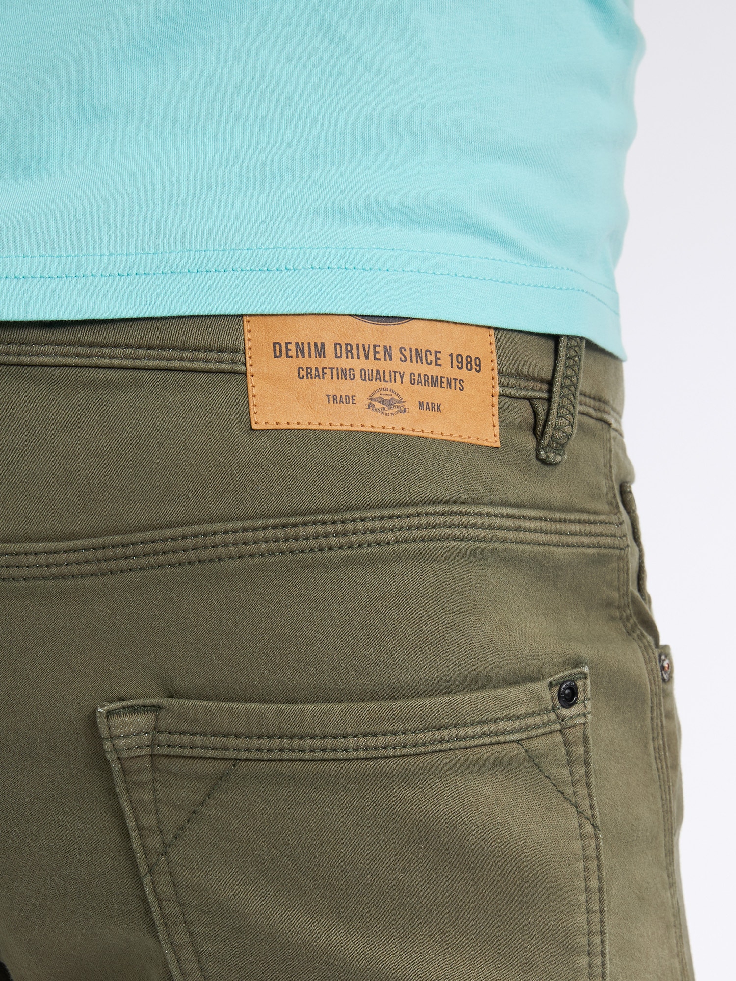 Petrol Industries Jeansshorts Sommerhose im Five-Pocket Style