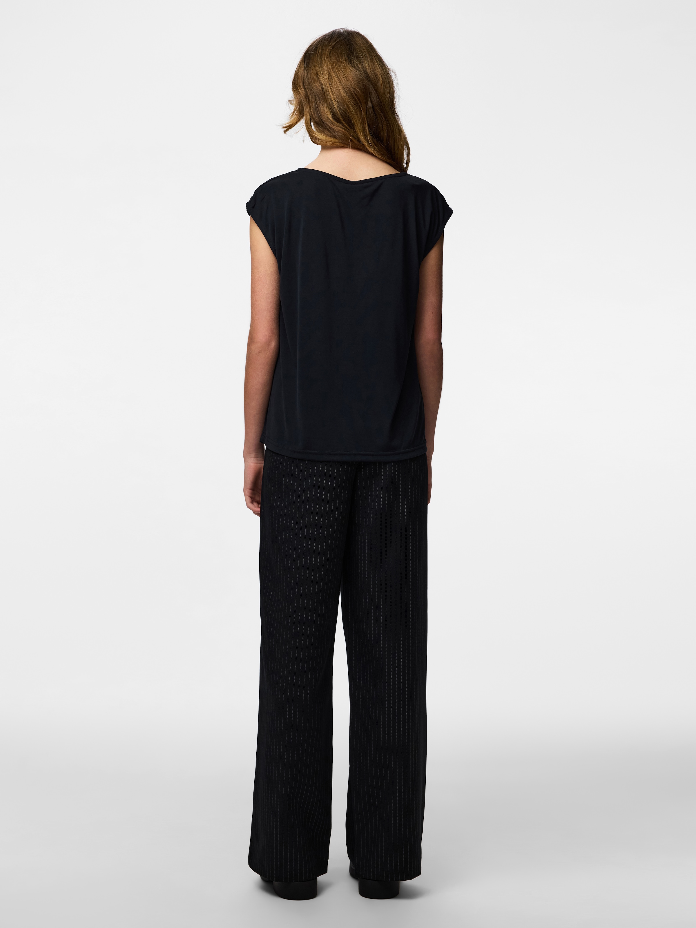 pieces T-shirt à manches courtes »PCKAMALA LACE V-NECK TEE  JRS NOOS BC«