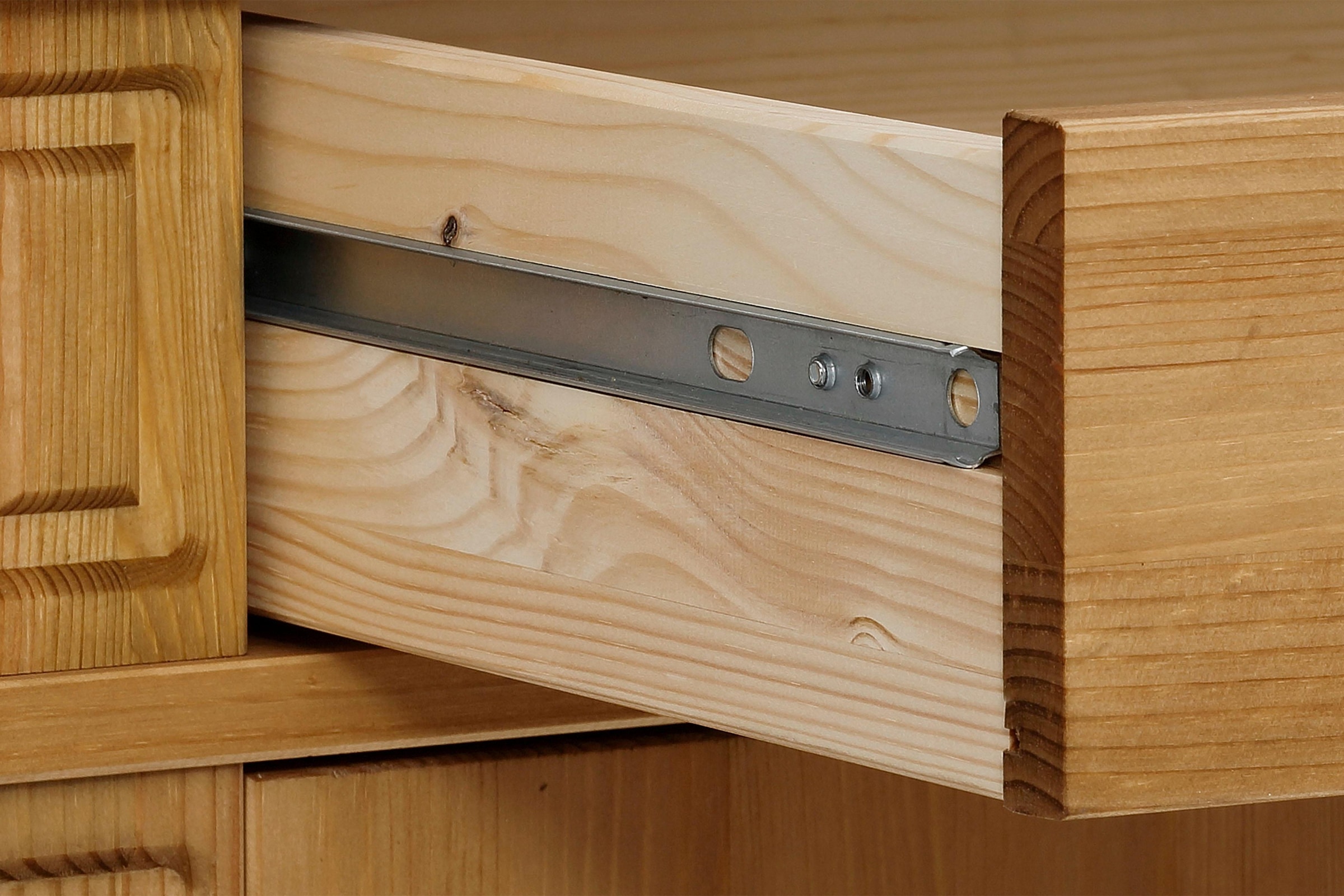 Home affaire Kommode »Vinales« Breite 112 cm aus massiver Kiefer