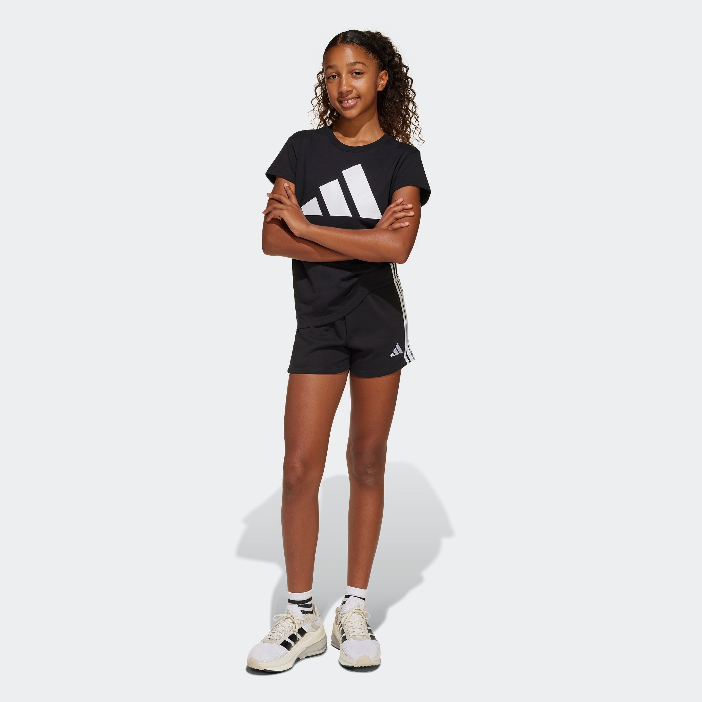 adidas Sportswear Short »ESSENTIALS KIDS«  für Kinder und Teens, sportlicher Look mit 3-Streifen