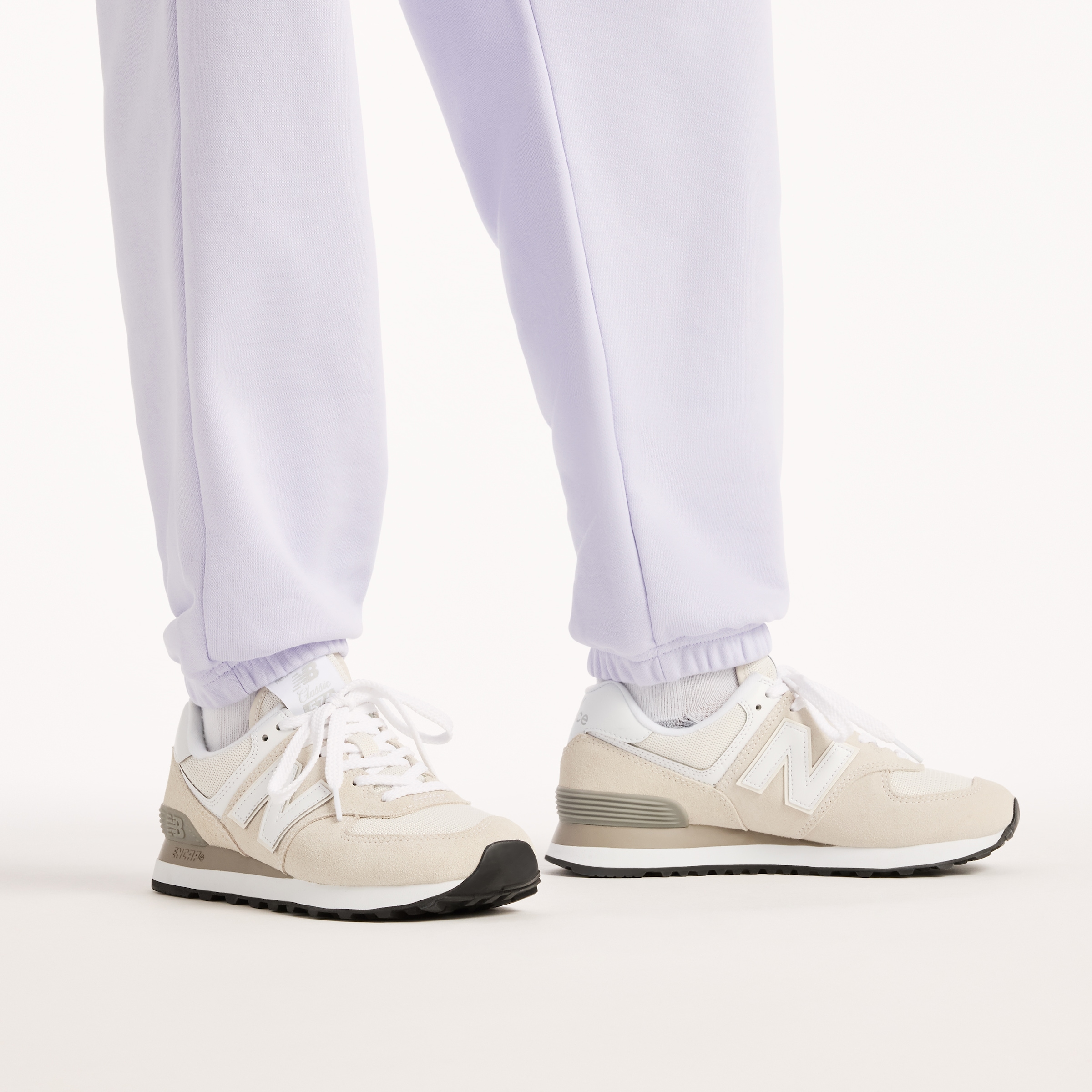New Balance Pantalon de jogging »SPORT ESSENTIALS FRENCH TERRY JOGGER«  coupe ample, en coton et polyester