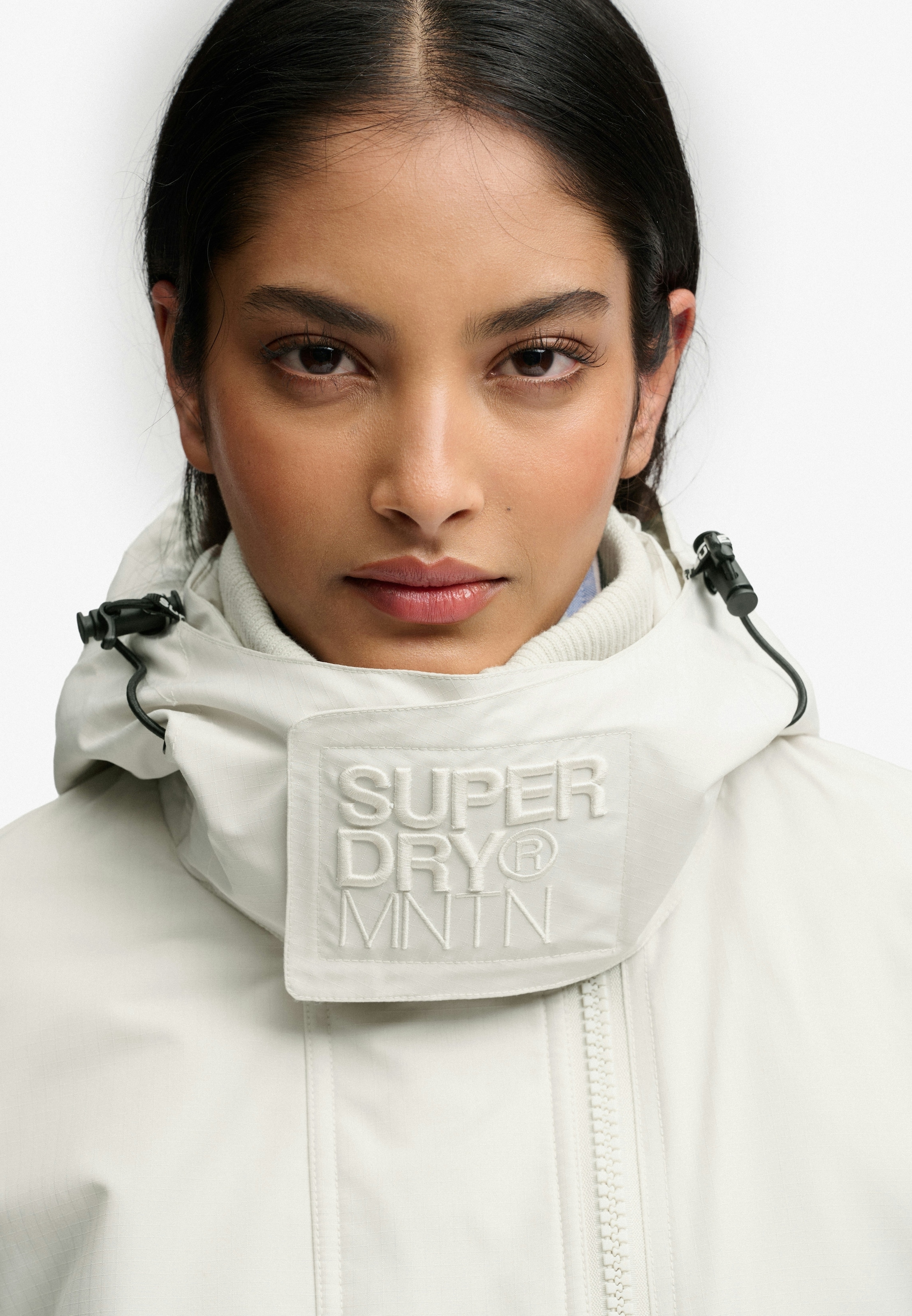 Superdry Veste d'extérieur »HOODED ARCTIC WINDCHEATER« fibre synthétique, coupe régulière