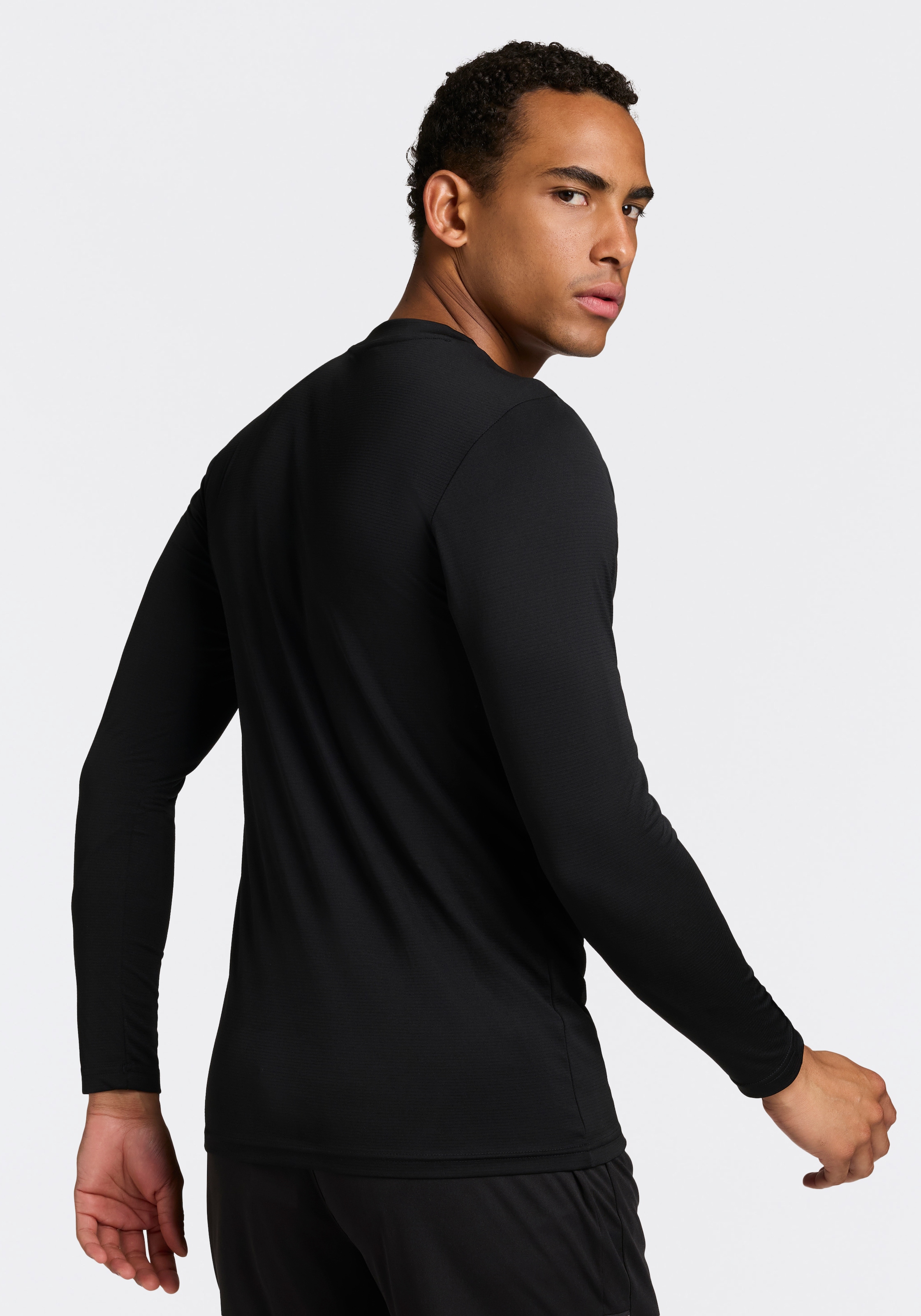adidas Performance T-shirt à manches longues »TEAM BASE LONGSLEEVE« avec col en V, sans fermeture, longueur normale
