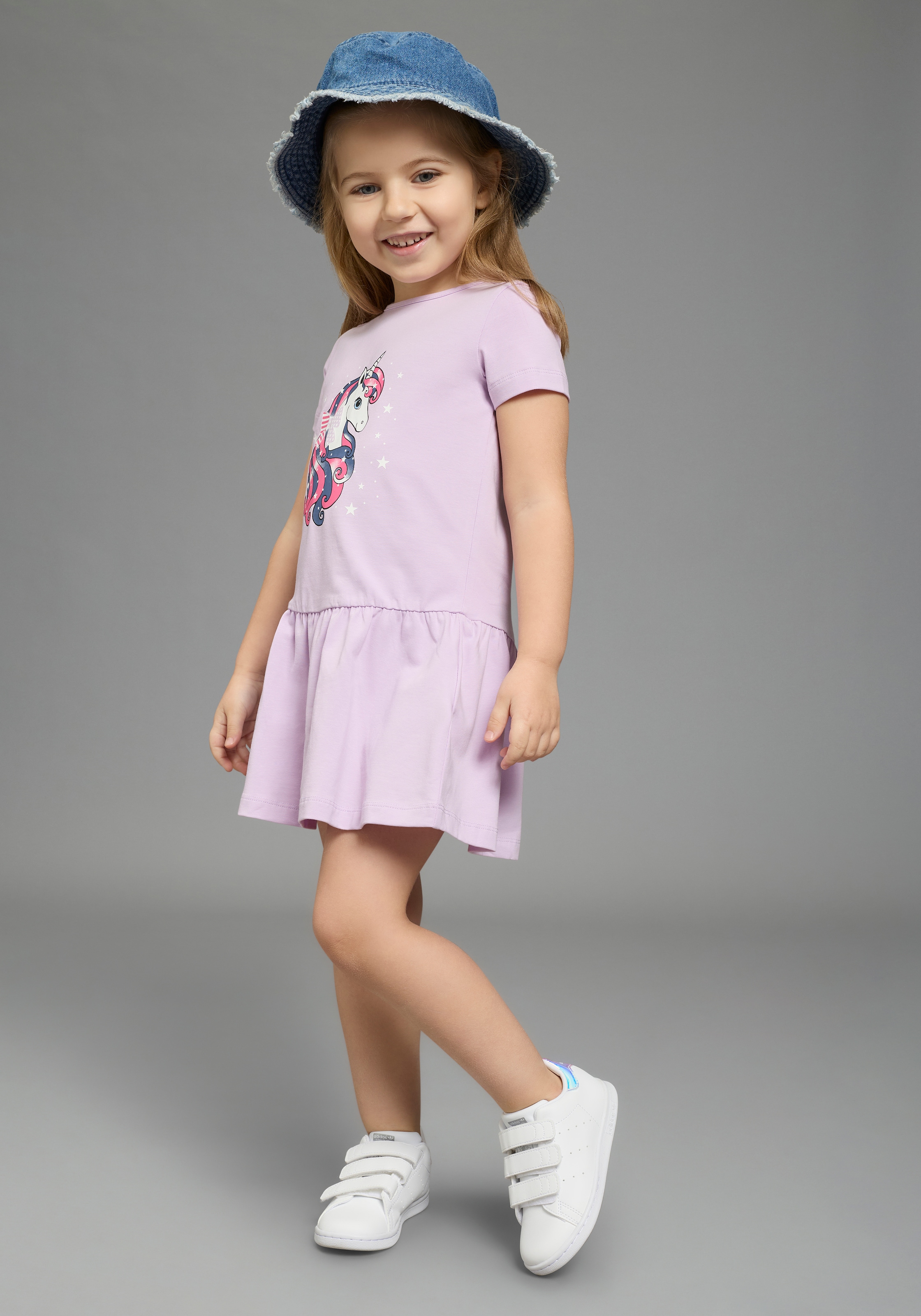 KIDSWORLD Robe en jersey »mit Einhorn« en coton et élasthanne, manches courtes