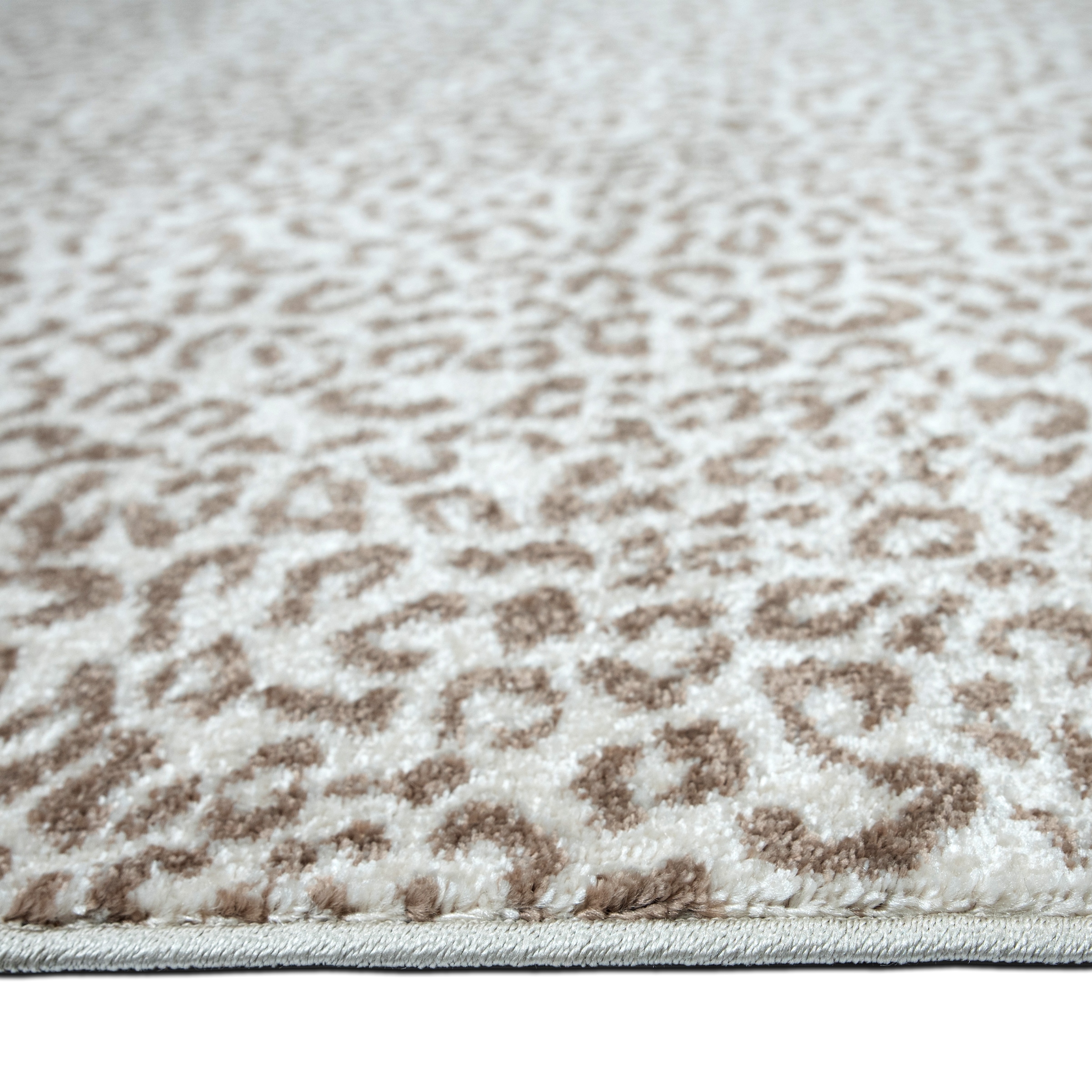 GOODproduct Teppich »Fynna, Leoparden-Muster, Animalprint« rechteckig 9 mm Höhe besonders weicher Flor, Wohnzimmer, Schlafzimmer, Esszimmer, Leo