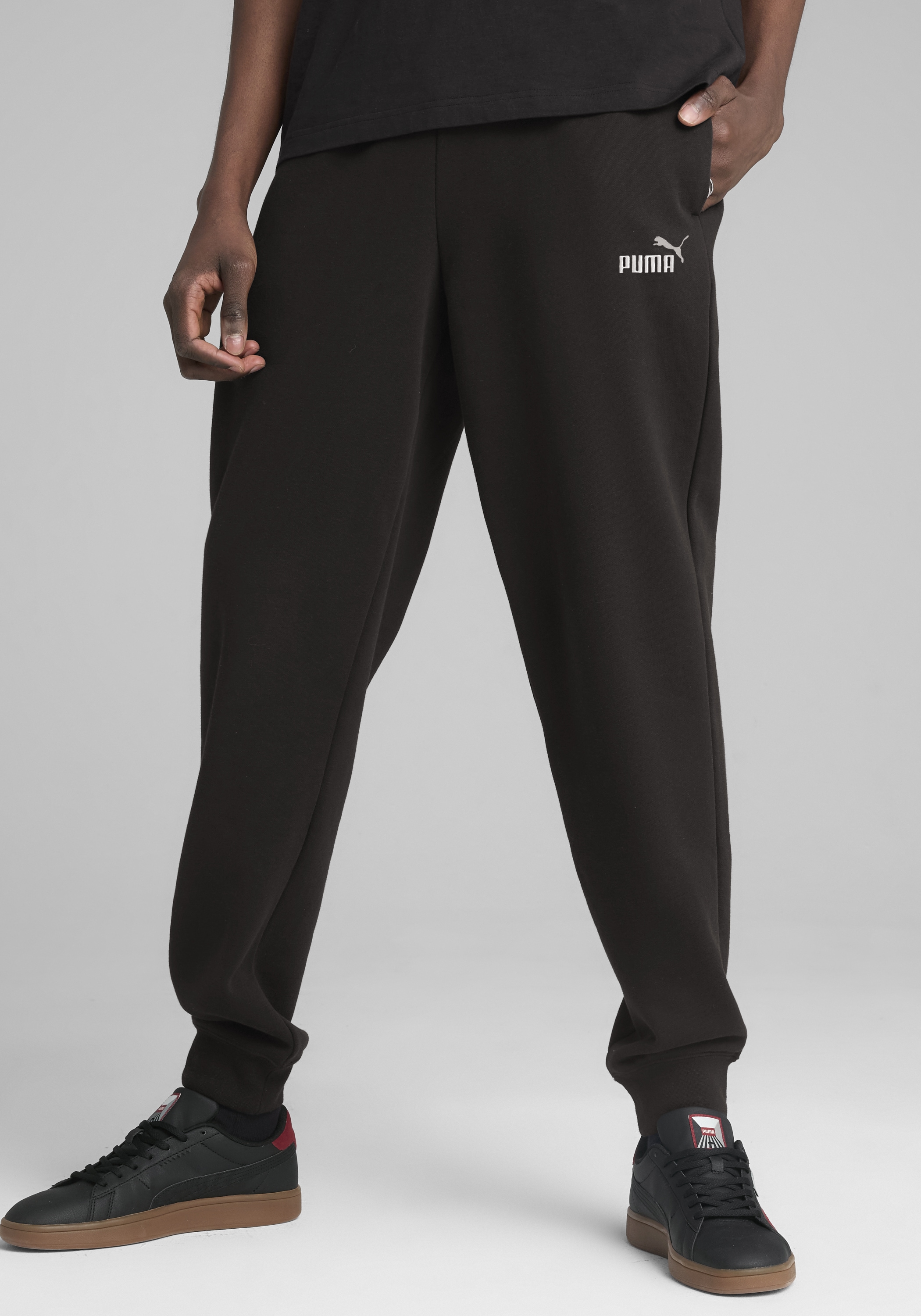 PUMA Trainingshose »ESS 2 COLOR NO 1 LOGO SWEATPANTS FL CL«  Jogginghose, elastischer Bund mit innenliegendem Kordelzug