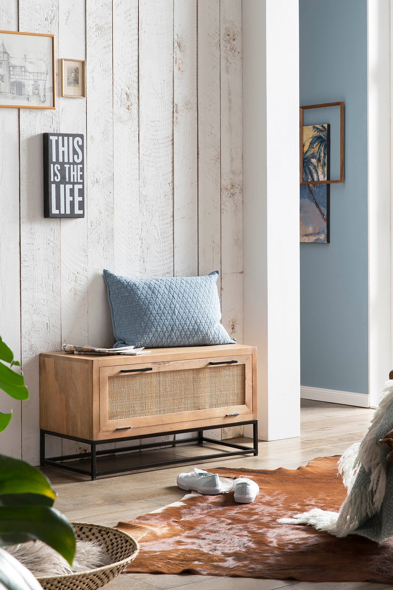 SIT Schuhschrank »CANE aus Mangoholz mit Rattan-Front & Metallkufen« Platz für 6 Paar Schuhe mit Rattan-Front & Mangoholz