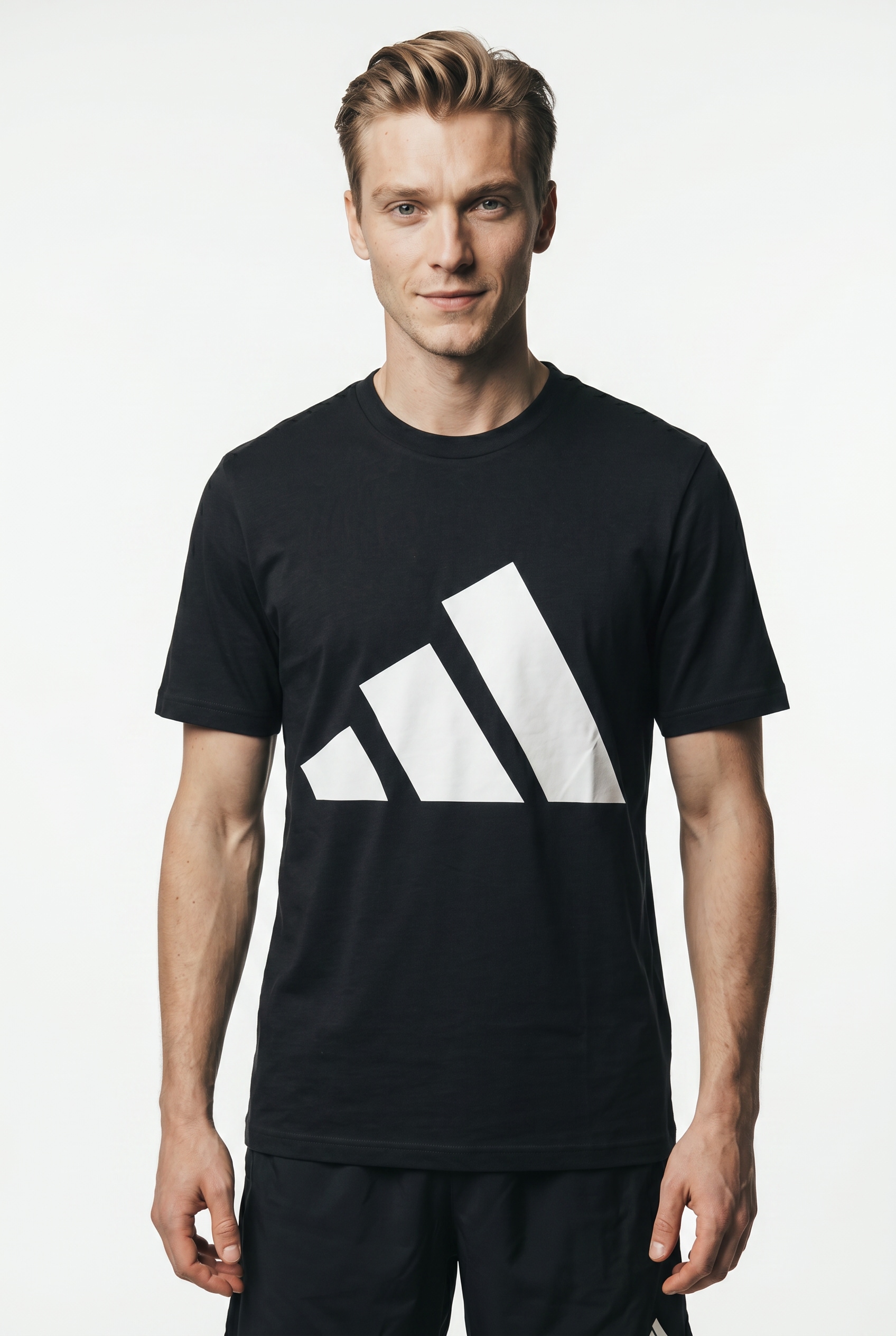 adidas Sportswear T-Shirt »M BL SJ T« klassische Silhouette, mit Rundhalsausschnitt